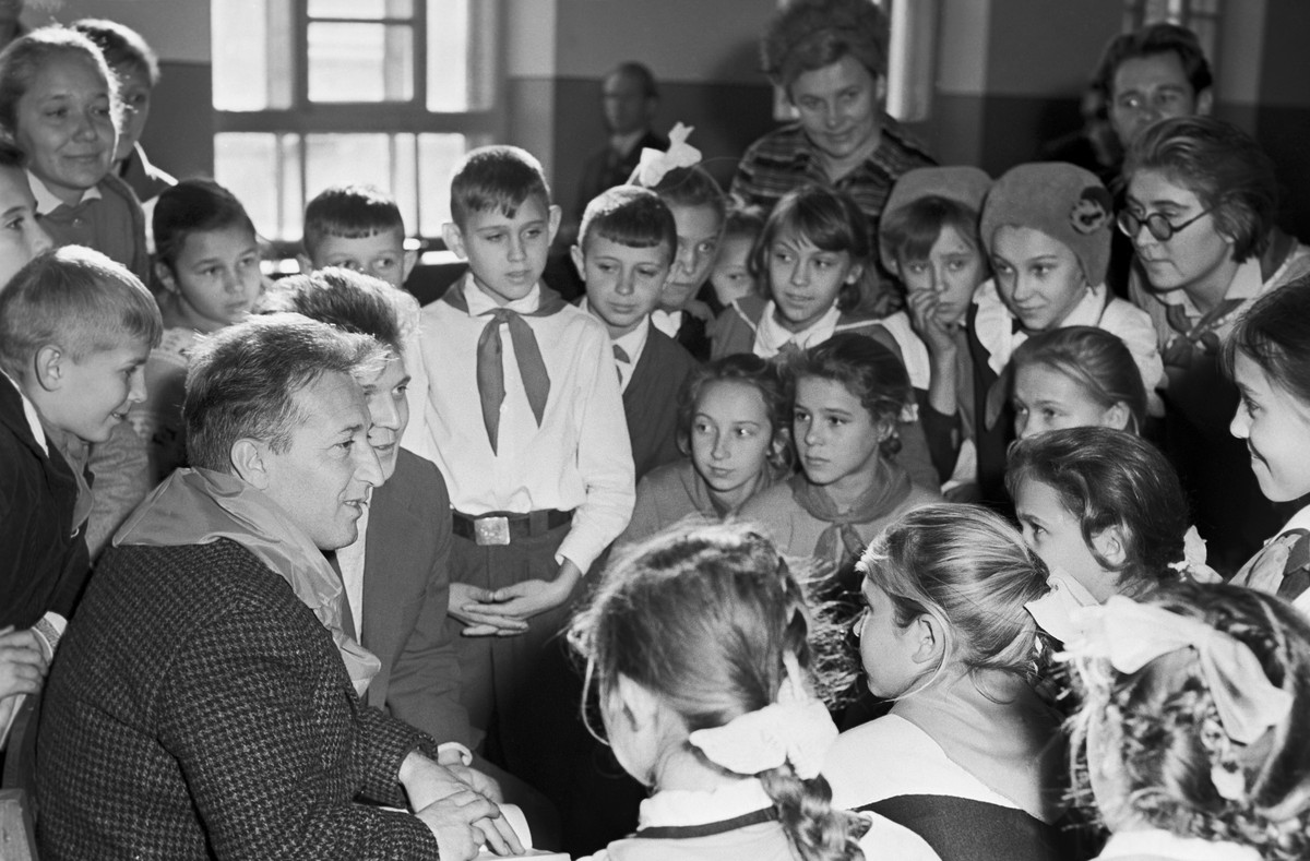Радость луковая: как Джанни Родари стал любимцем советских детей  