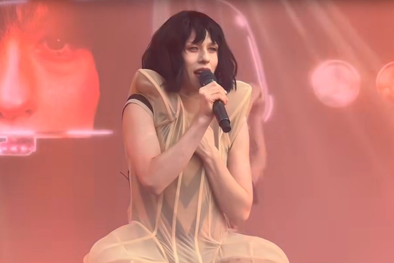 Триумф Кадышевой, свадьба SHAMAN и слезы Тарасовой: какие главные события произошли в шоу-бизнесе в 2025 году