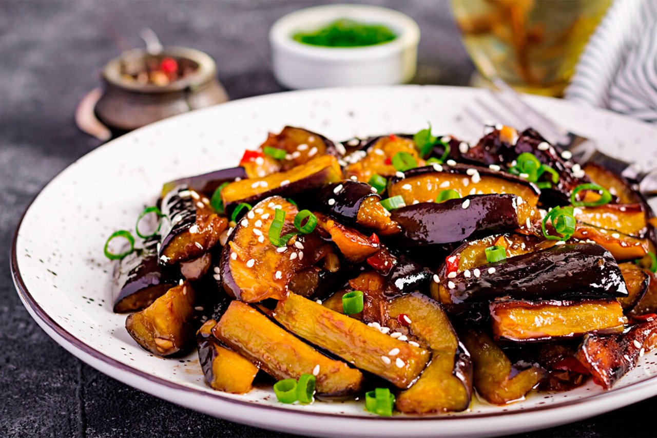 Бюджетный шик: как накрыть стол по-светски, не разоряясь