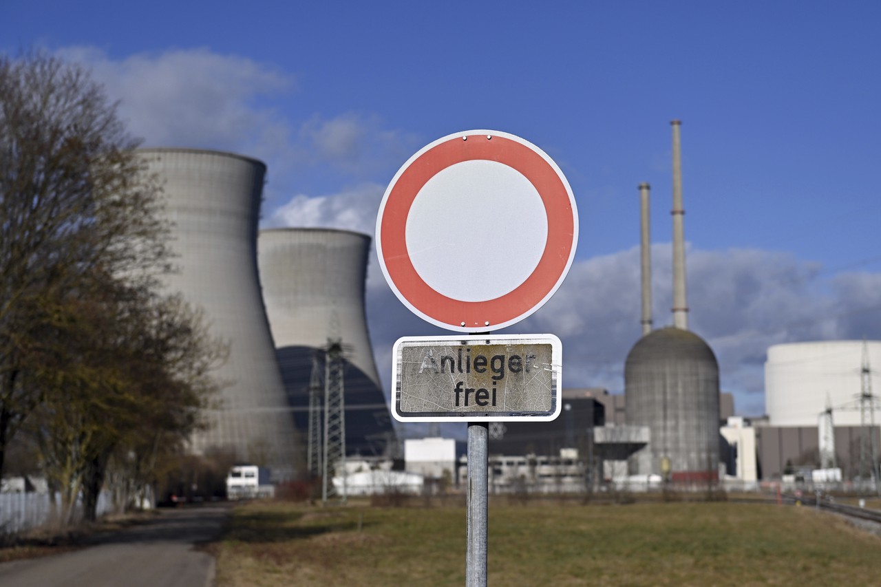 Брюссель хлопнул дверью, но ключ остался у Москвы: ЕС на ядерной игле России надолго