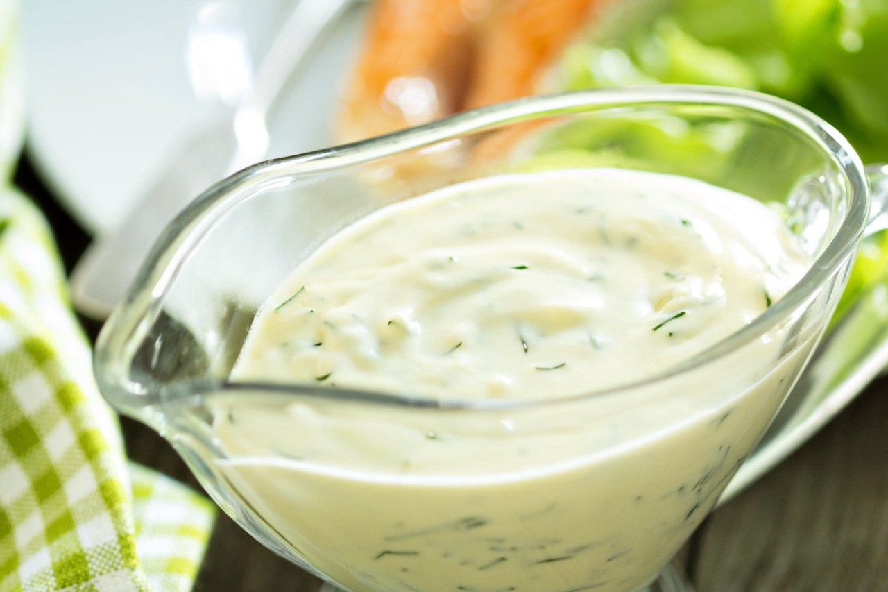 Вкусно и без хлопот: блюда новогоднего стола, которые можно приготовить заранее