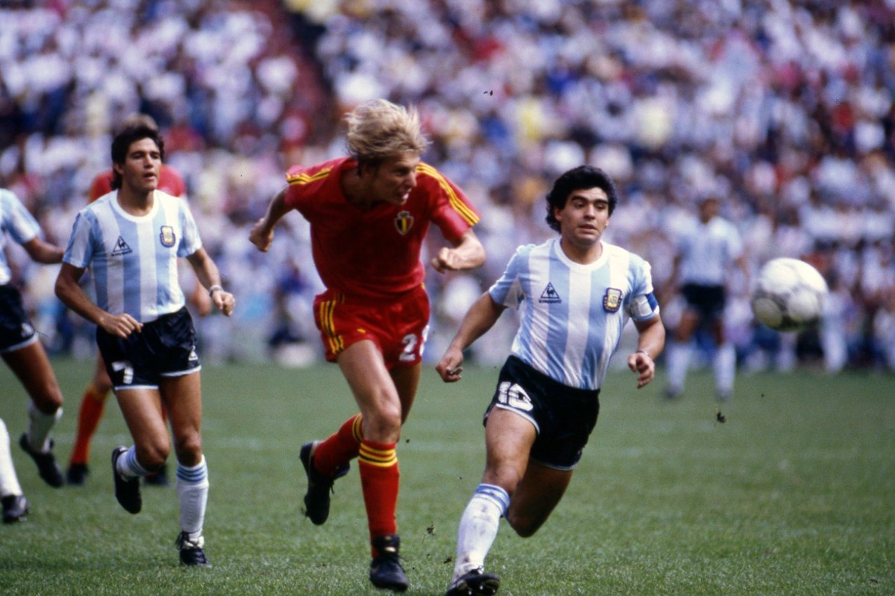 Символ страсти, свободы и таланта. 65 лет со дня рождения Марадоны