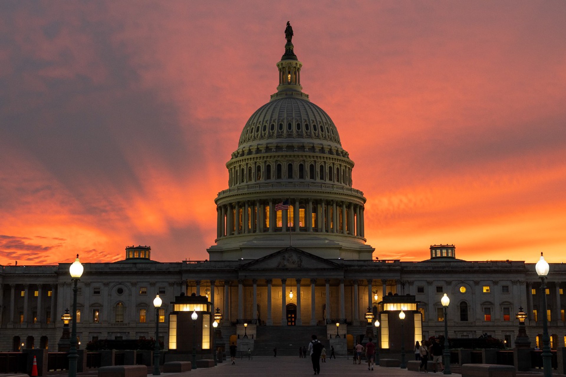 21-й шатдаун в истории США: американское правительство приостановило работу