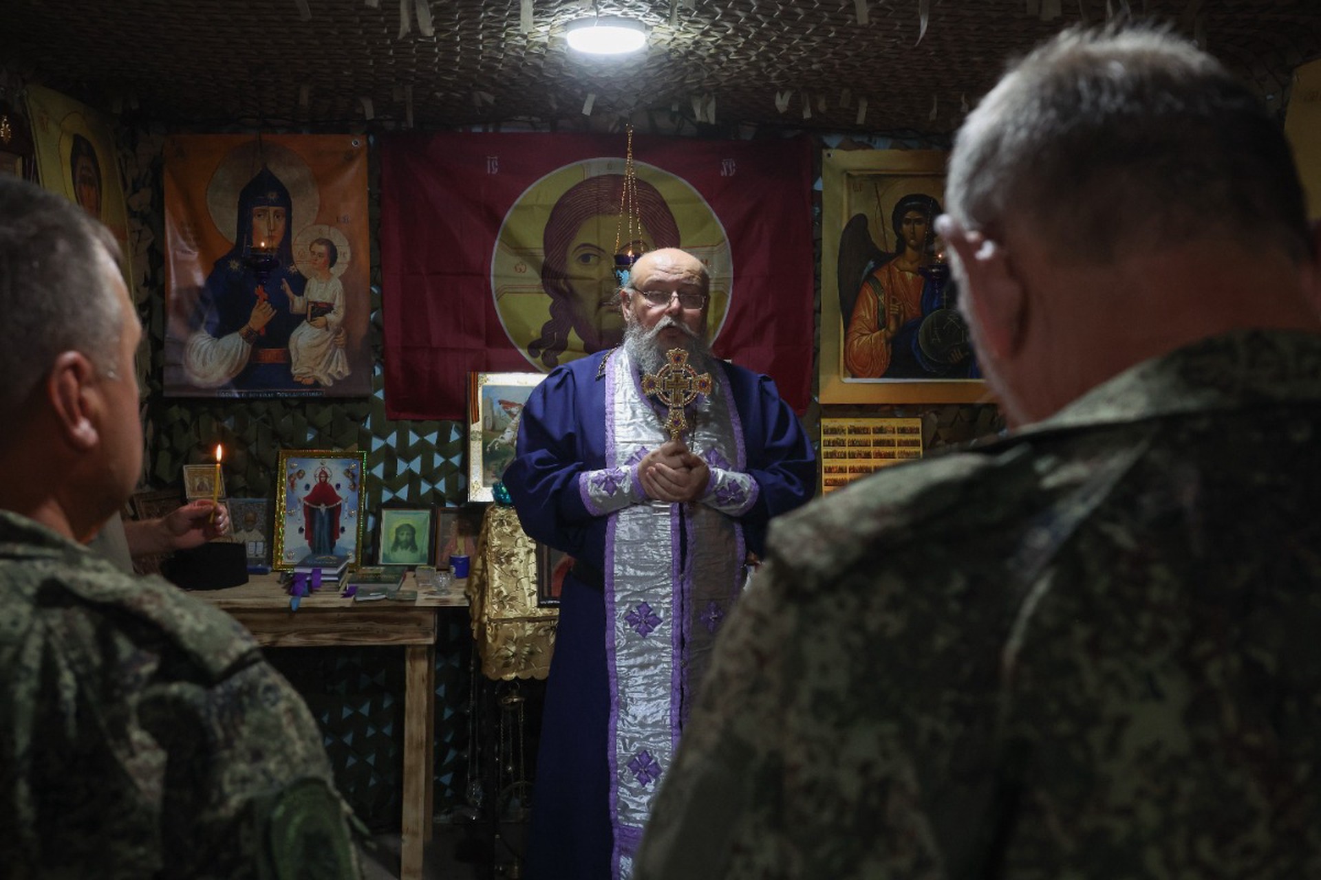 В РПЦ призвали молиться за солдат на передовой перед иконой Божией Матери «Целительница» 