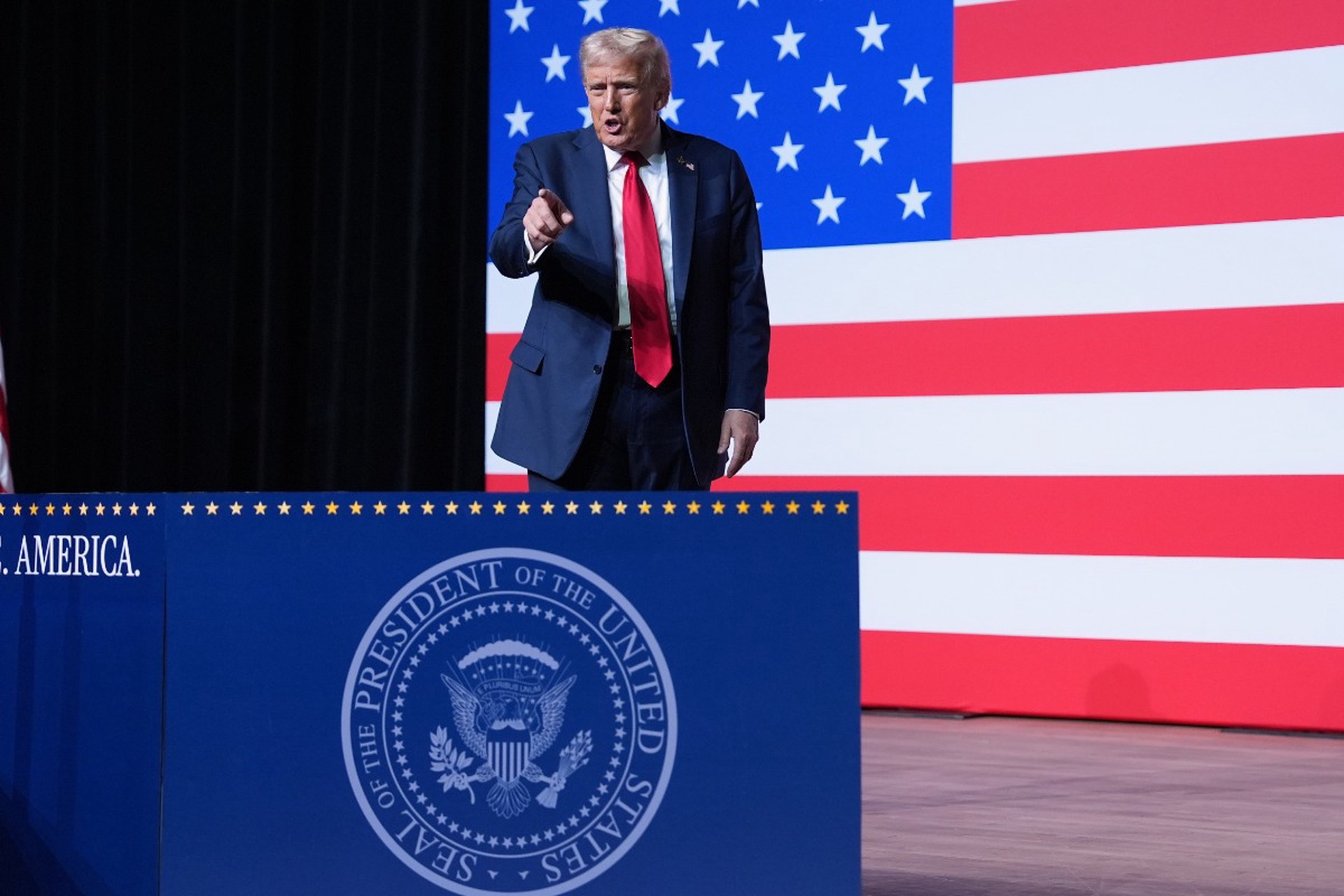 Американист: Трамп своими решениями по Украине может «переплюнуть» Байдена
