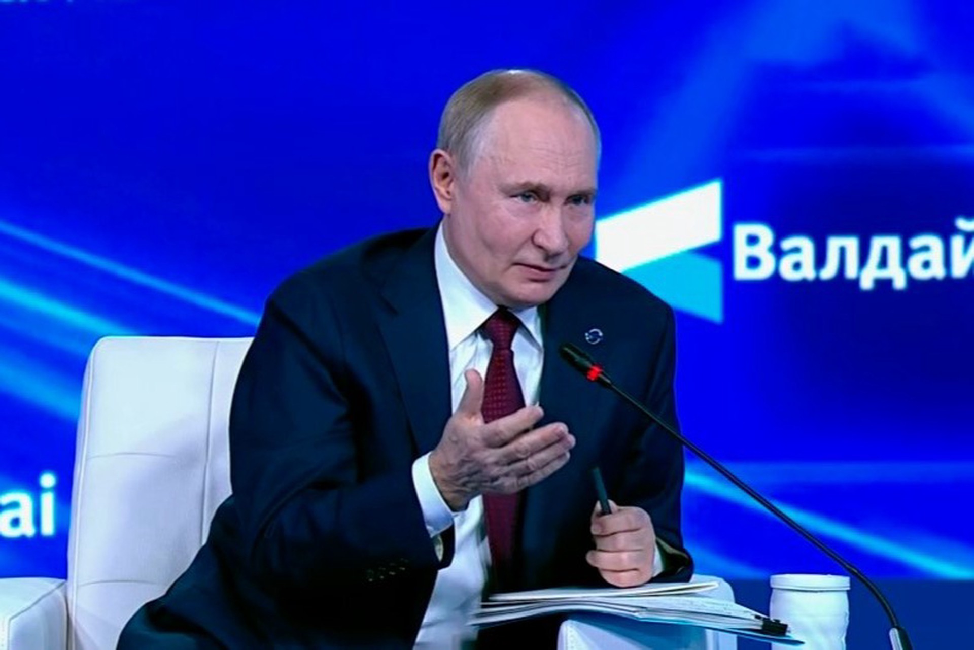 Владимир Путин пообещал больше не запускать беспилотники в Европу