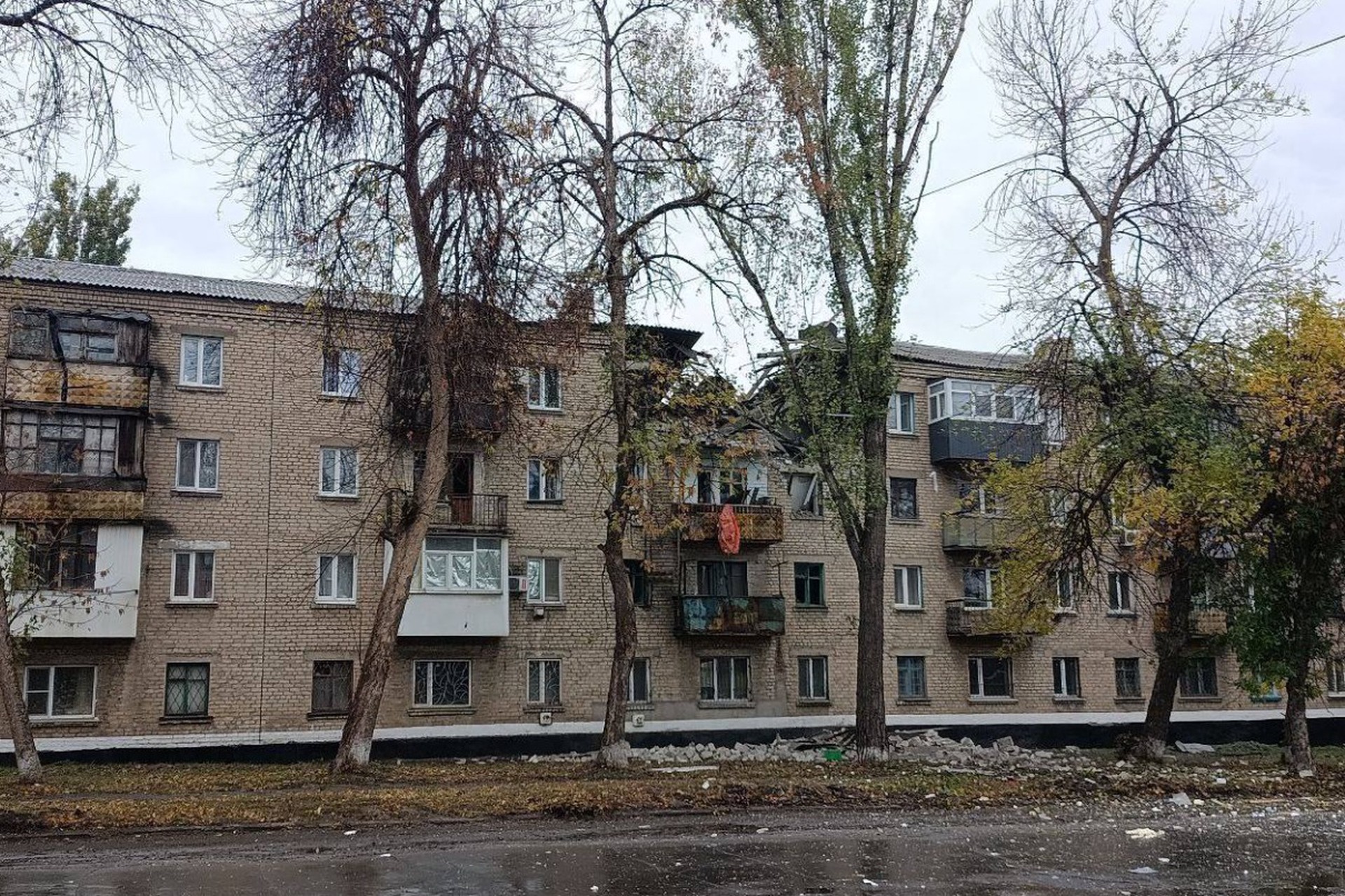 В Красном Луче ввели режим ЧС после взрыва газа