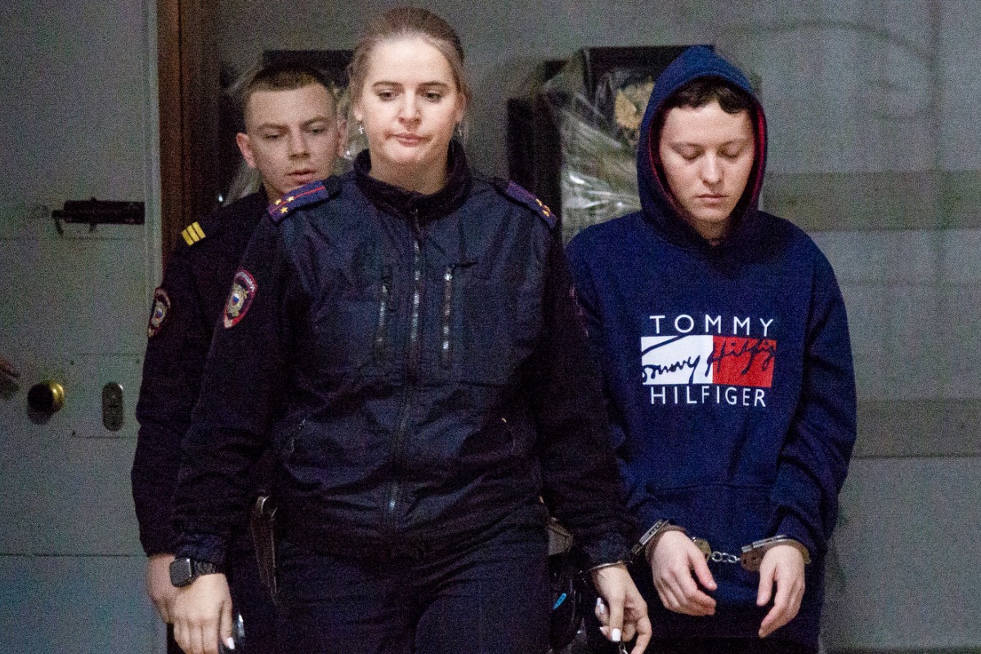 Певец Шарлот устроил истерику на суде о переводе в другую колонию