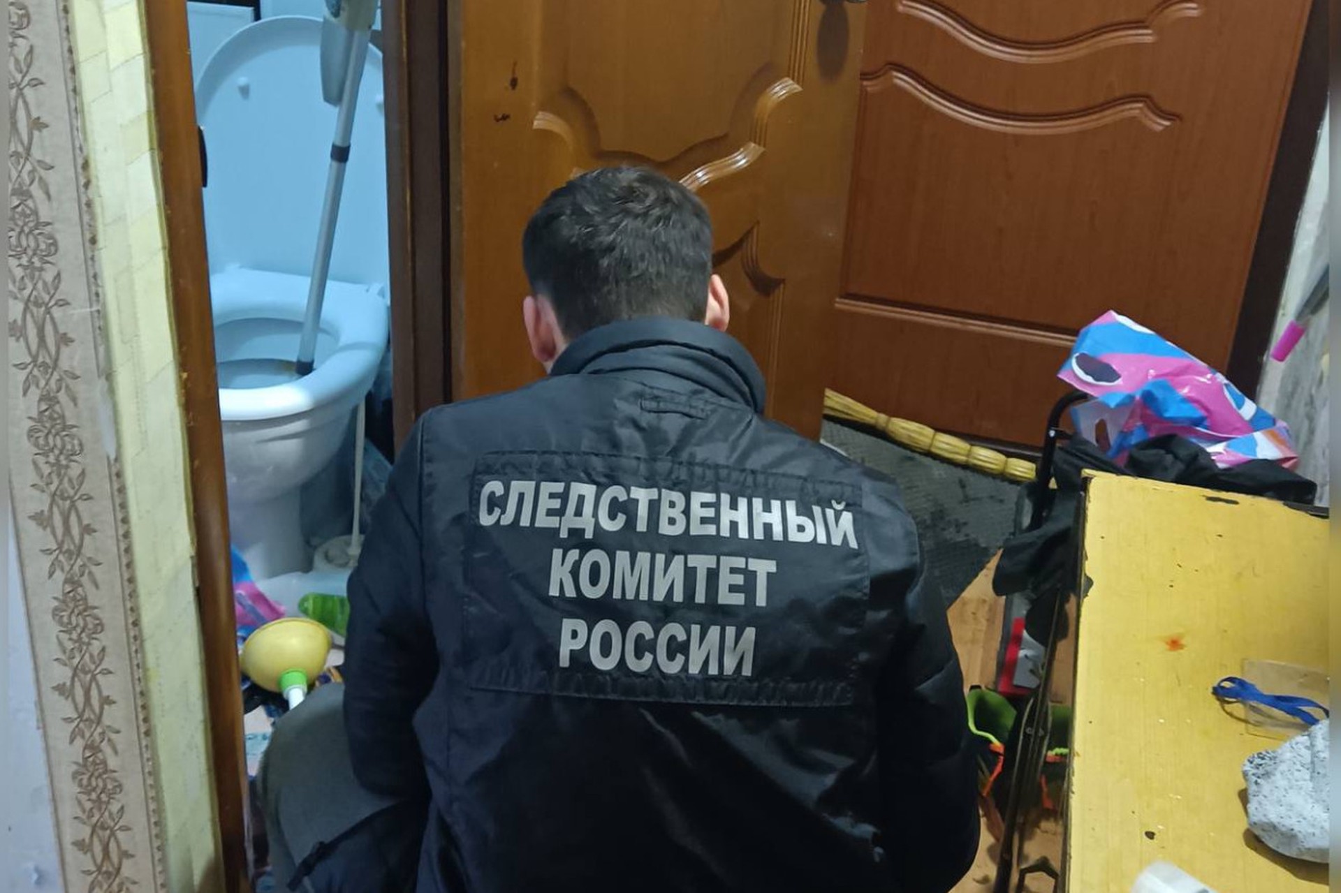 В Уфе мужчина выбросил из окна двухлетнюю дочь