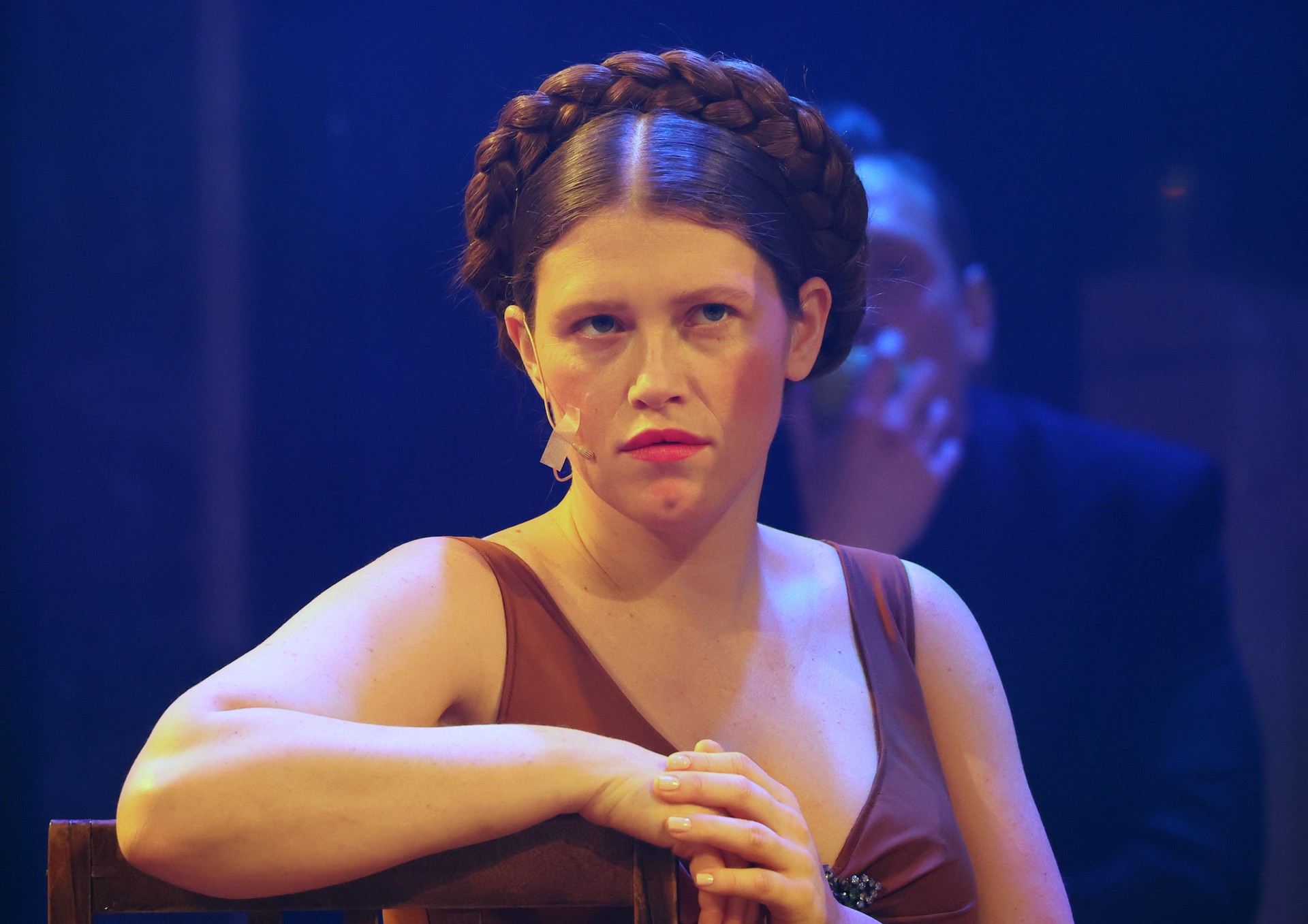 Сбежавшая после начала СВО актриса Шмыкова закрыла бизнес в России