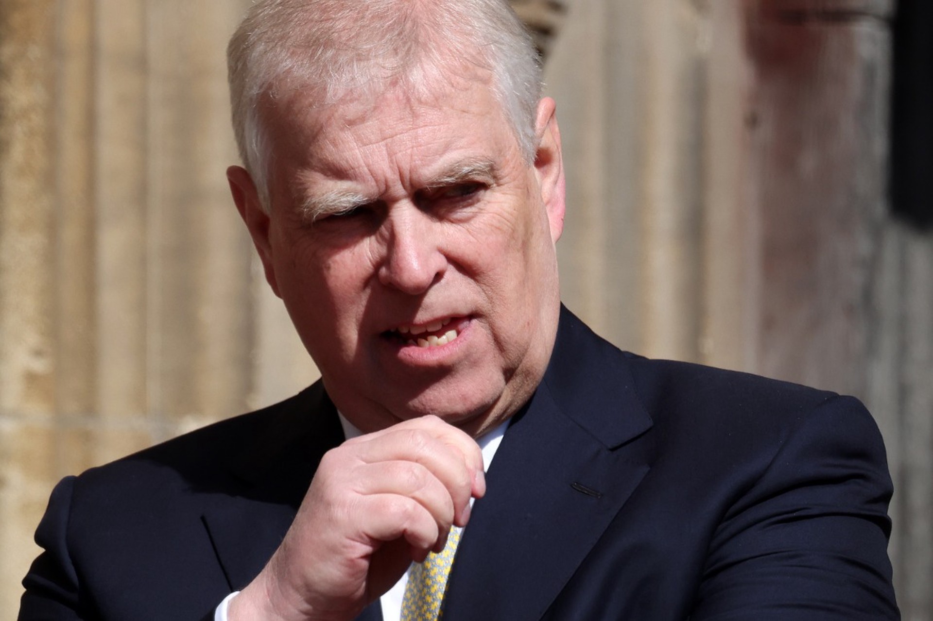 Британский принц Эндрю тайно общался с Эпштейном о секс-скандале