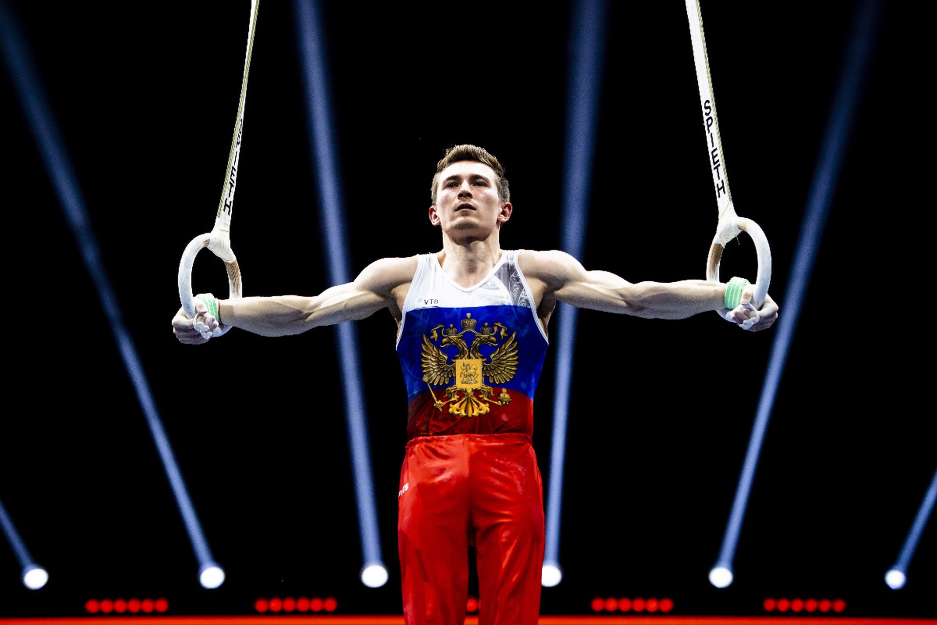 Олимпийский чемпион Белявский отказался выступать без российского флага