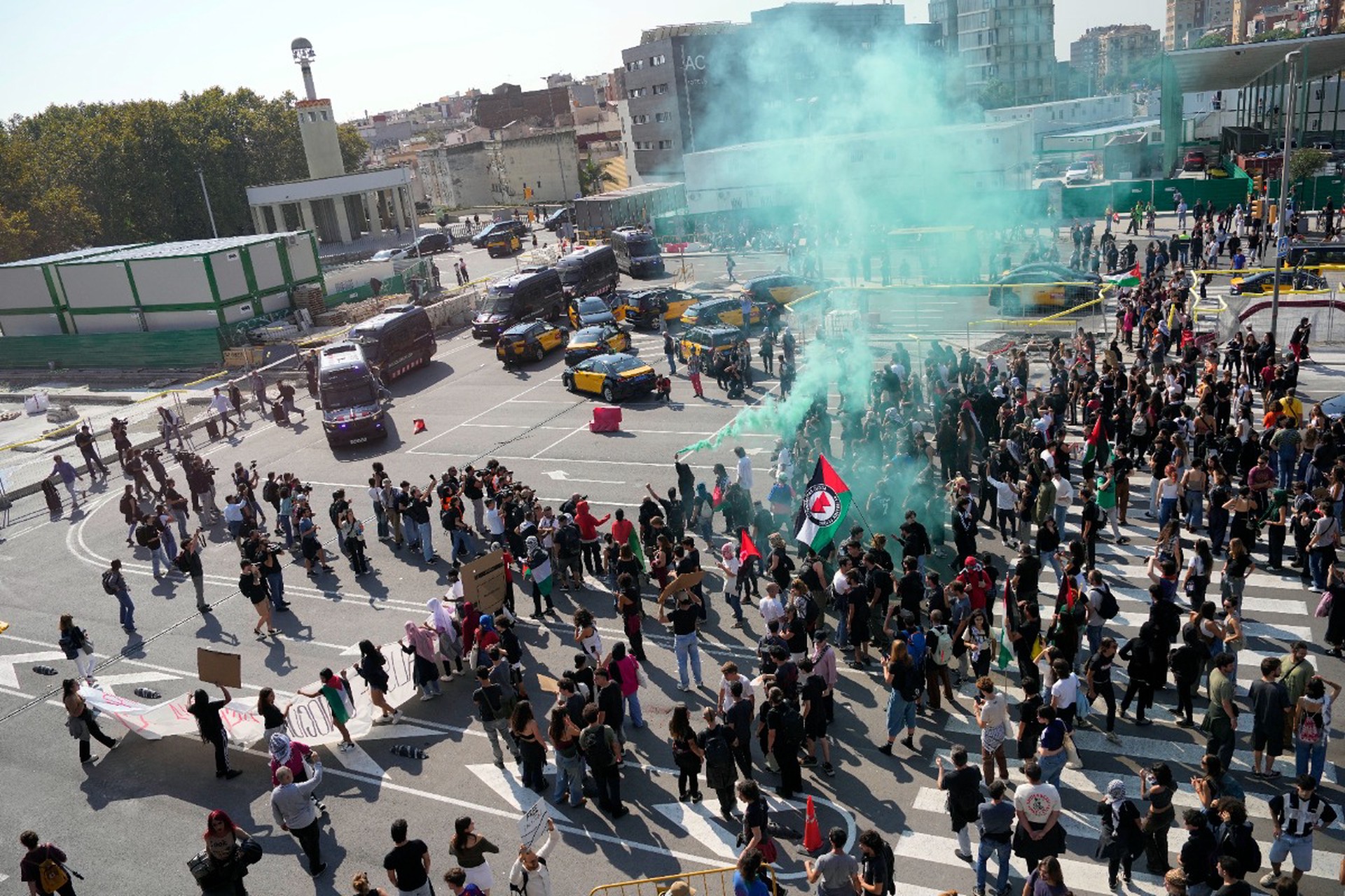 По всей Испании развернулись акции в поддержку Палестины