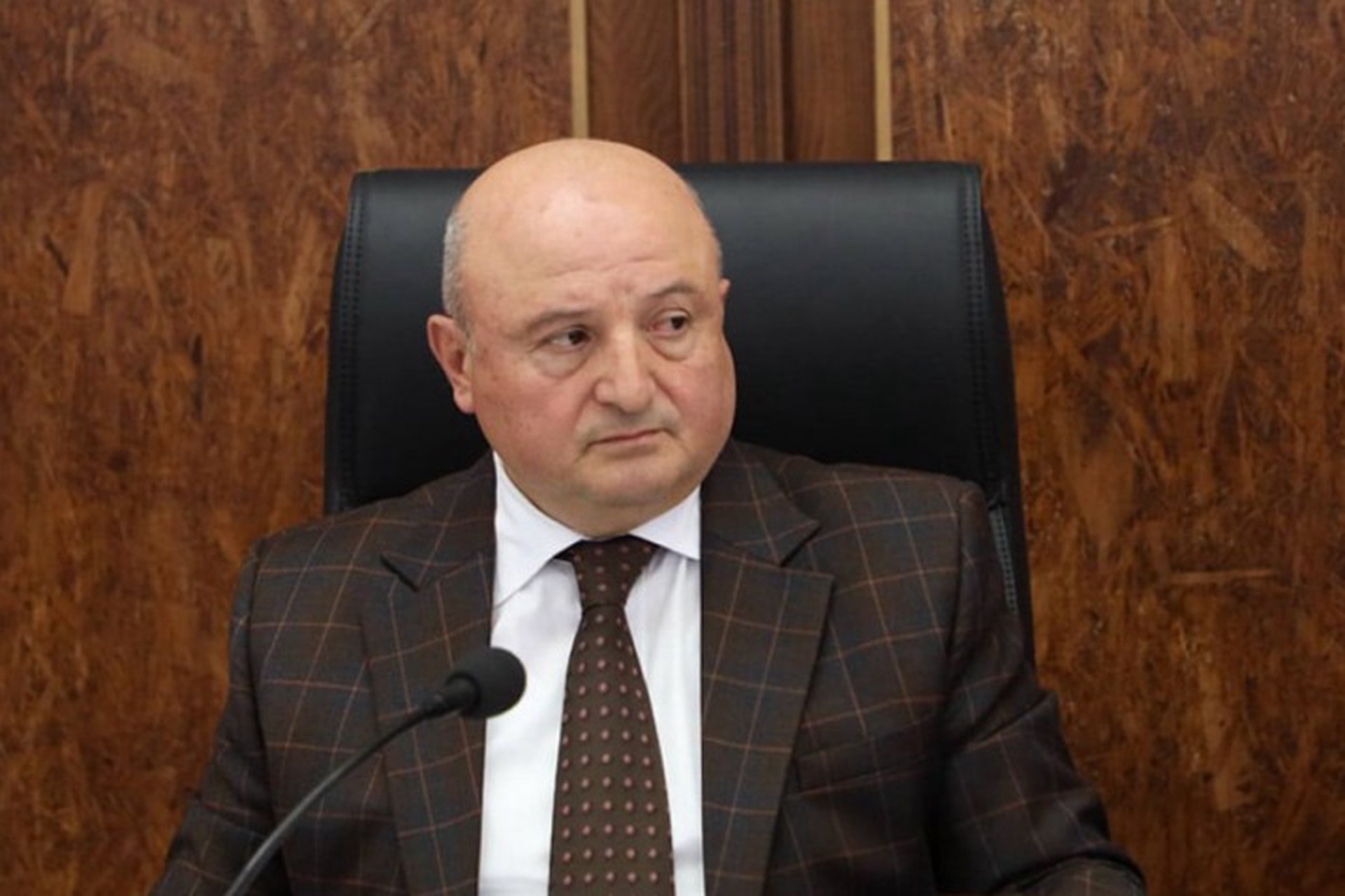 Силовики задержали мэра Гюмри Гукасяна