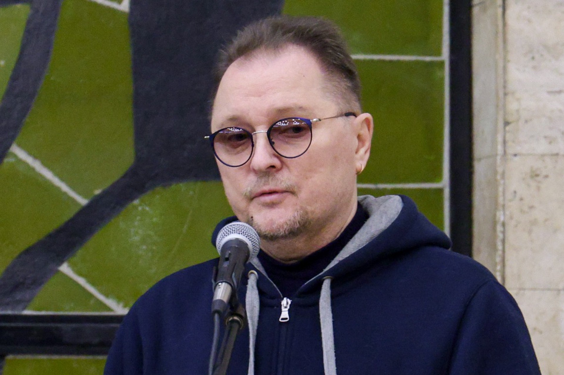 Неизвестные избили экс-директора группы «Тату» Леонида Дзюника