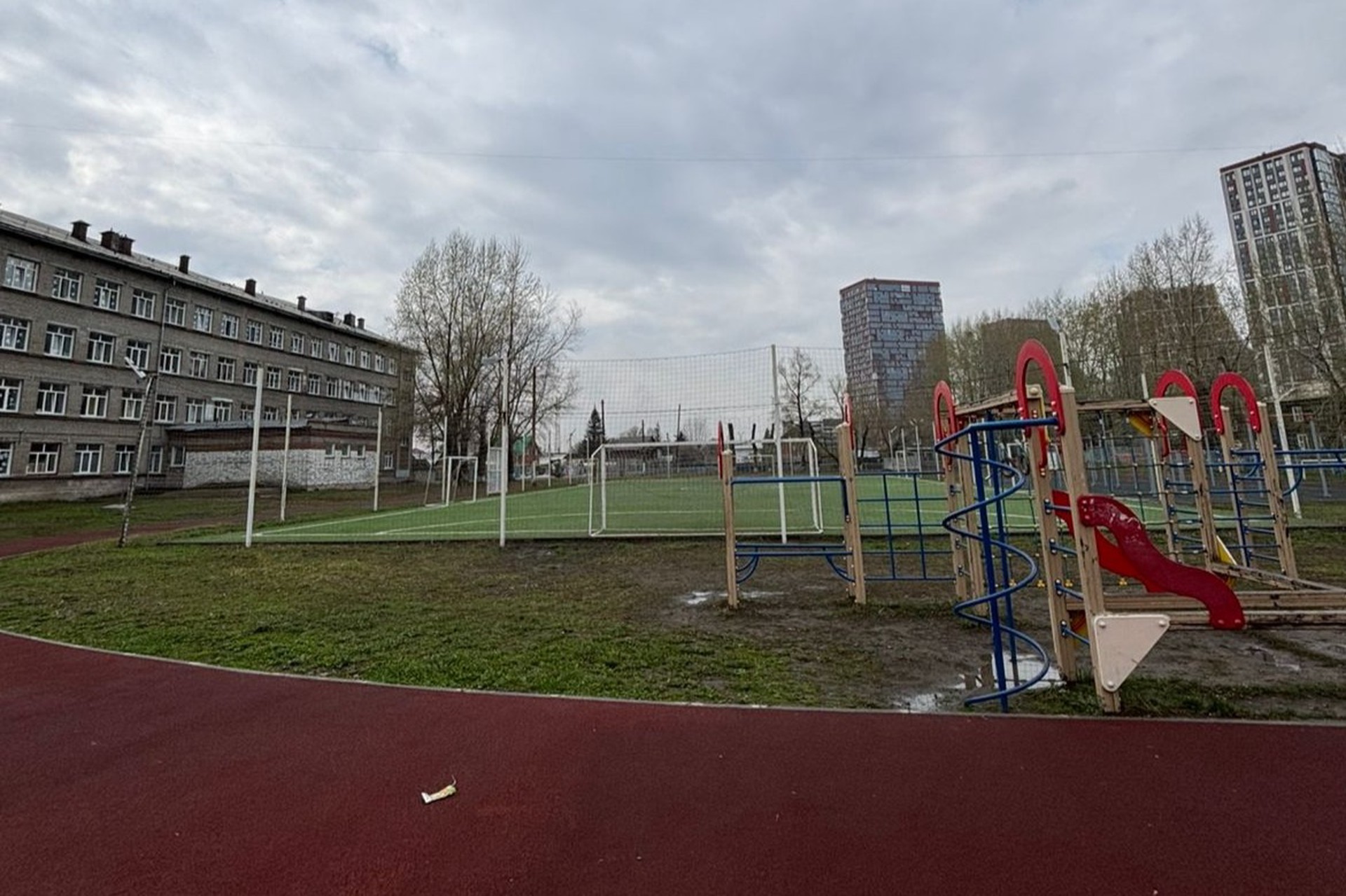 В Новосибирске будут судить директора школы после травм двух школьников