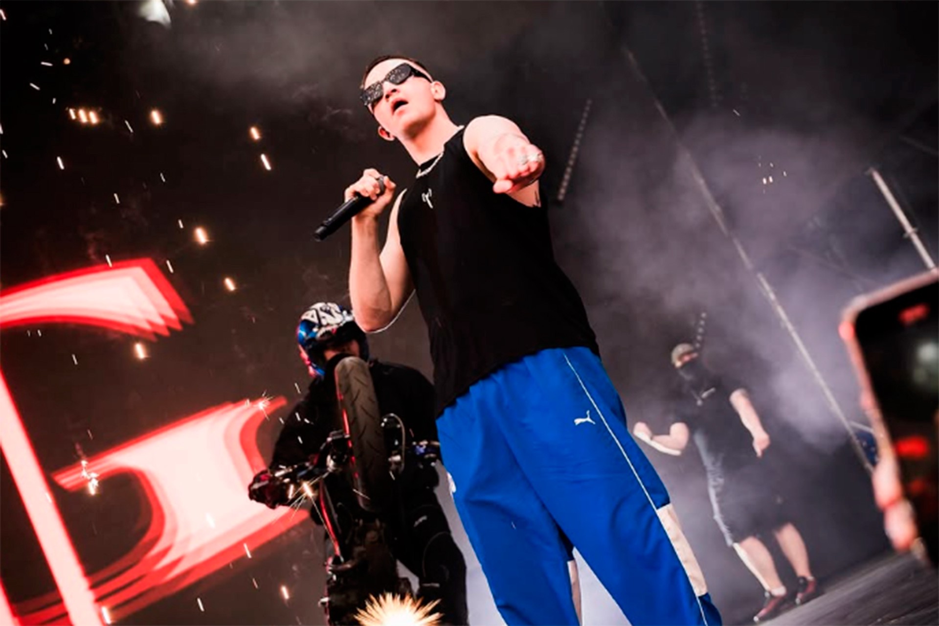 Полиция проверит Icegergert за арестантский лозунг после обращения общественников