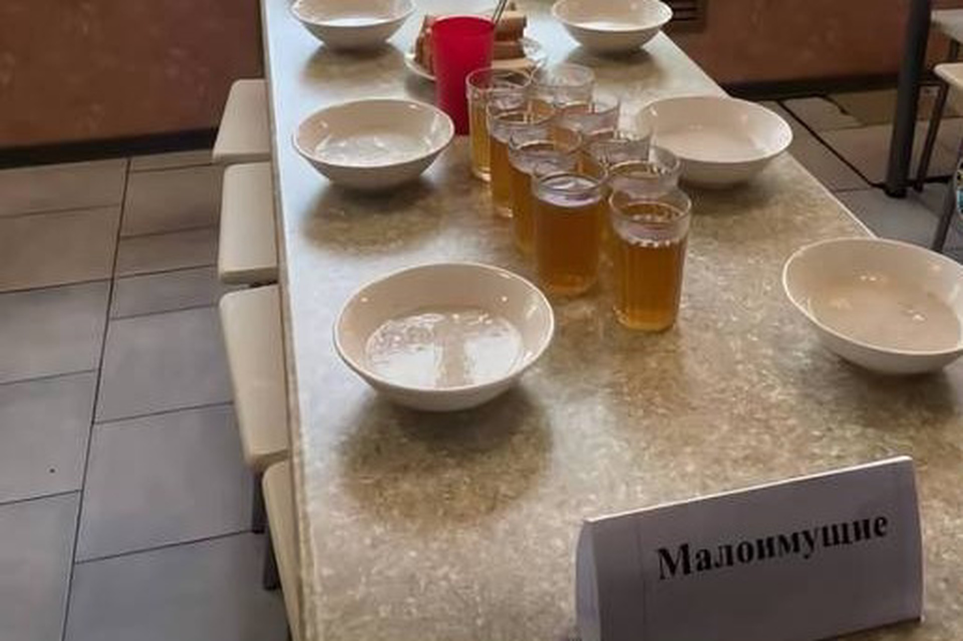 В Ростовской области школьников в столовой разделили на «малоимущих» и «СВО»