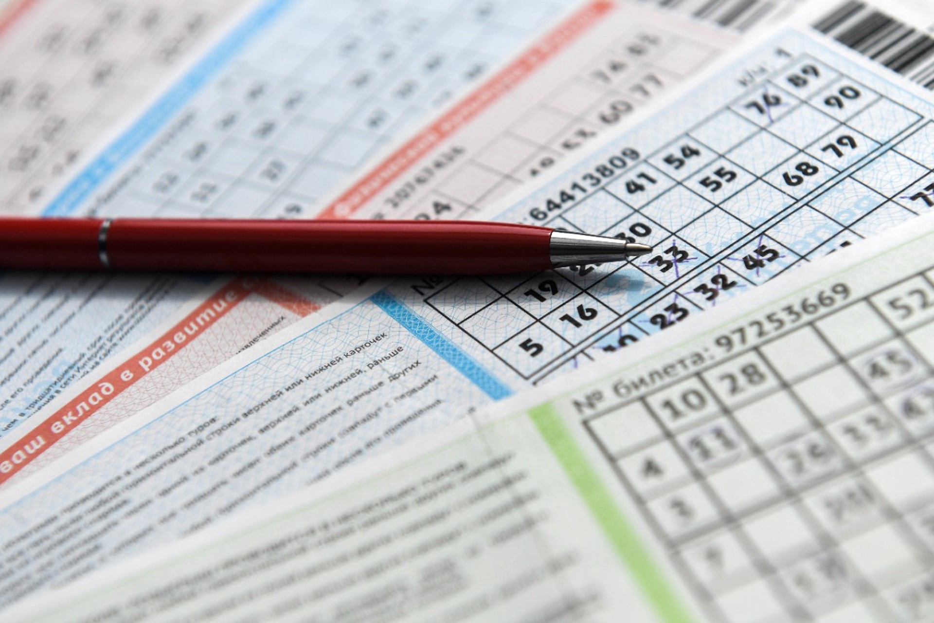 Прораб из Москвы выиграл 36 млн рублей, отметив в лотерейных билетах дату рождения