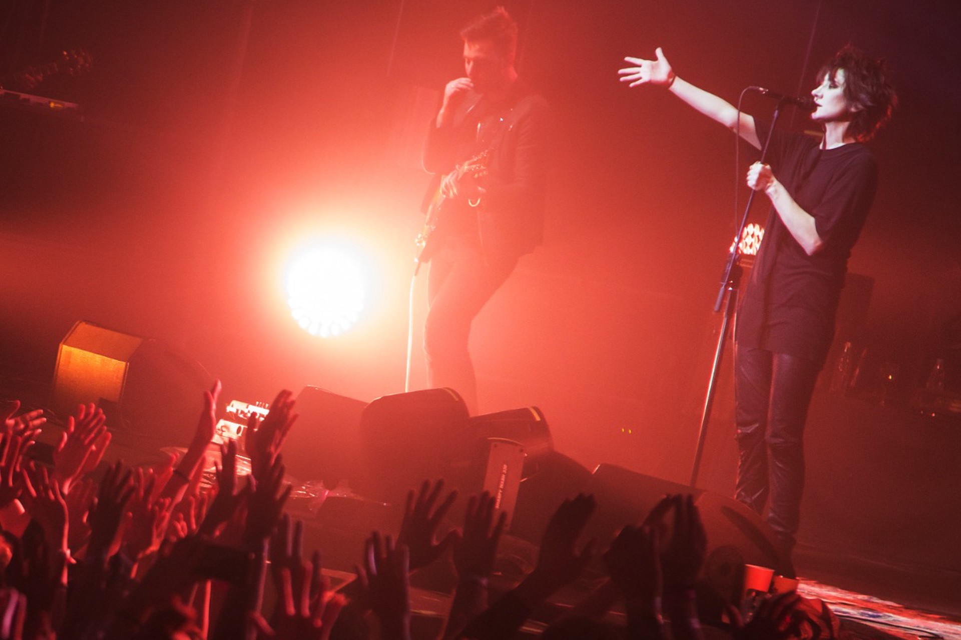 Земфира* окончательно отказалась от концертов в России