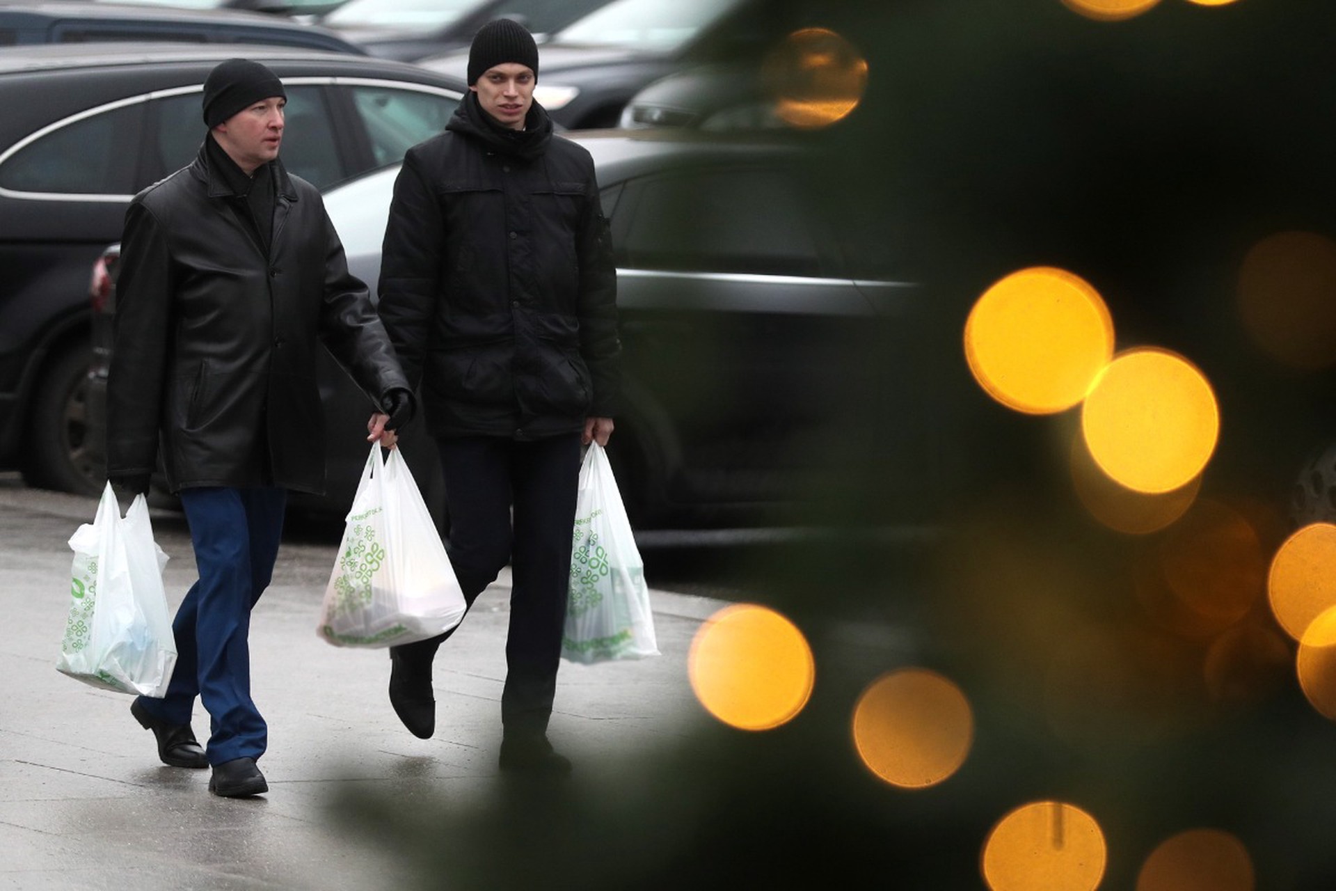 Вкусно и без хлопот: блюда новогоднего стола, которые можно приготовить заранее