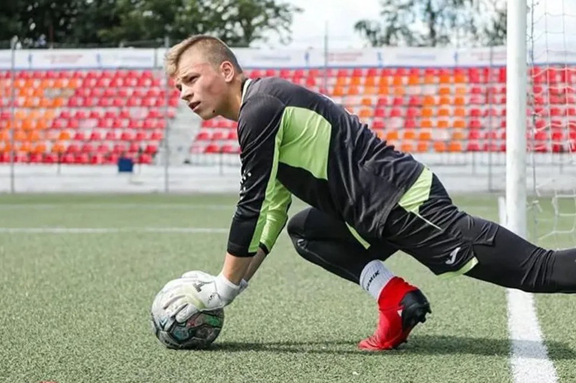 Вера уберегла: российский футболист рассказал, как нательный крестик спас ему жизнь