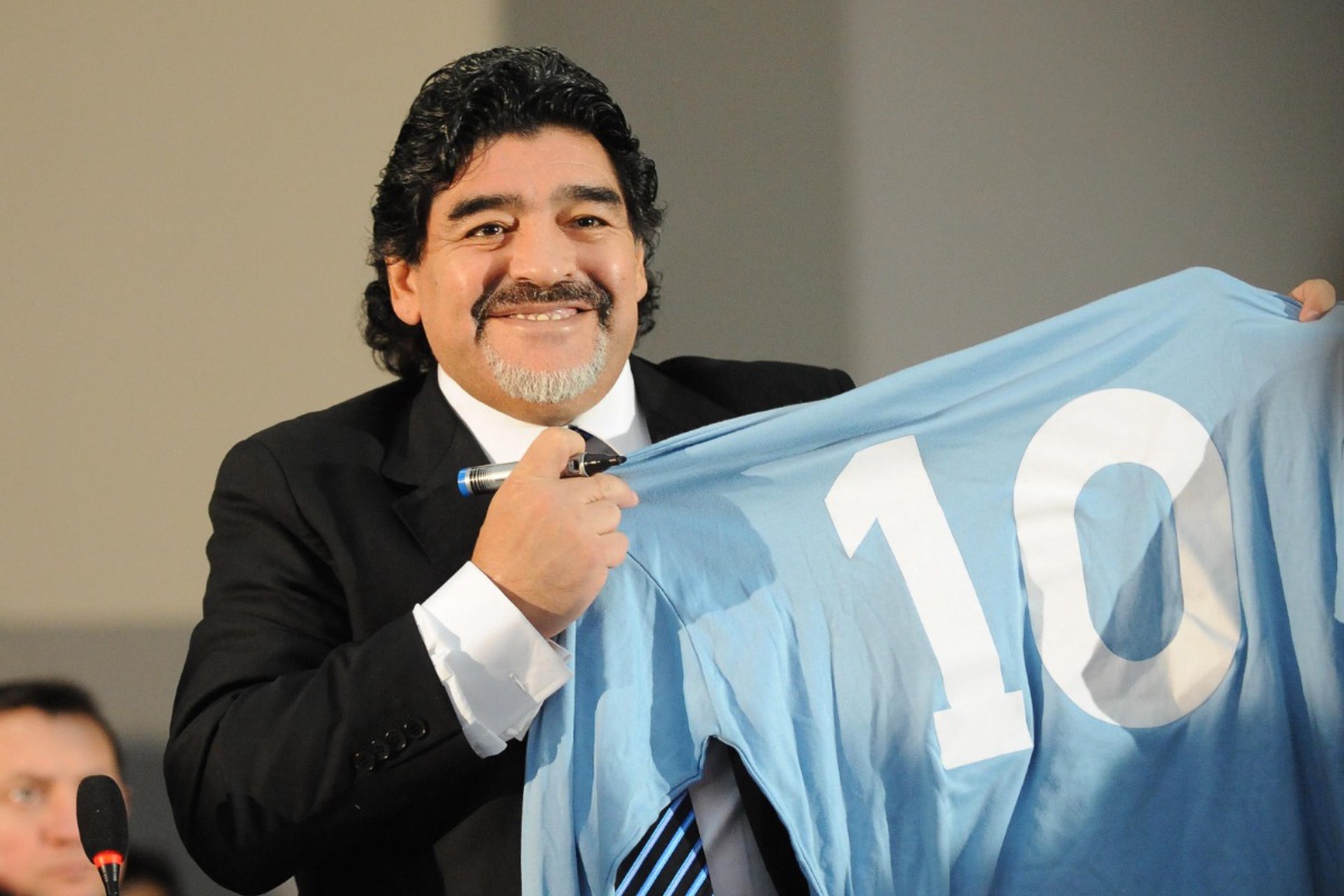 Символ страсти, свободы и таланта. 65 лет со дня рождения Марадоны