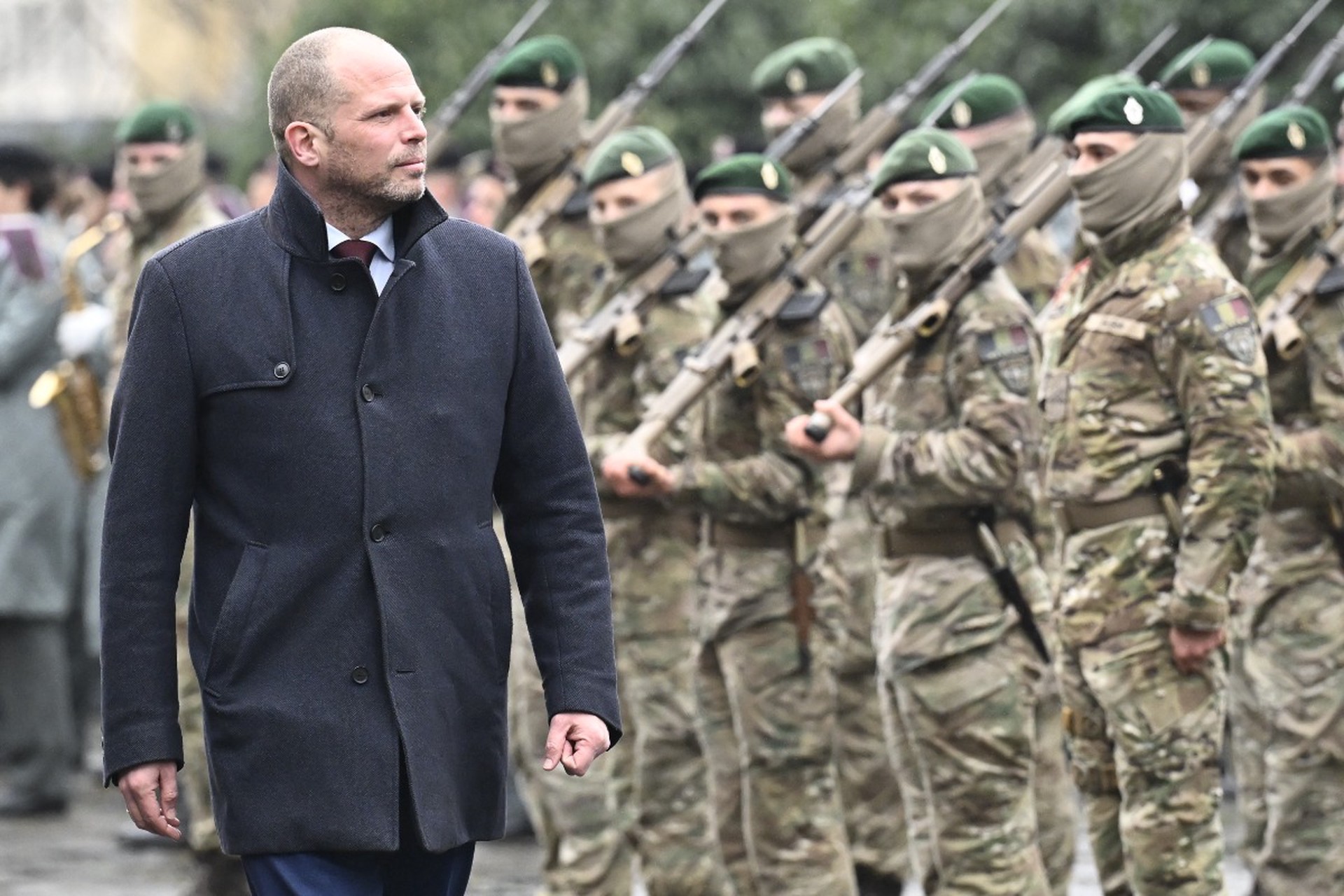 Министр обороны Бельгии: НАТО не хочет втянуться в войну с Россией