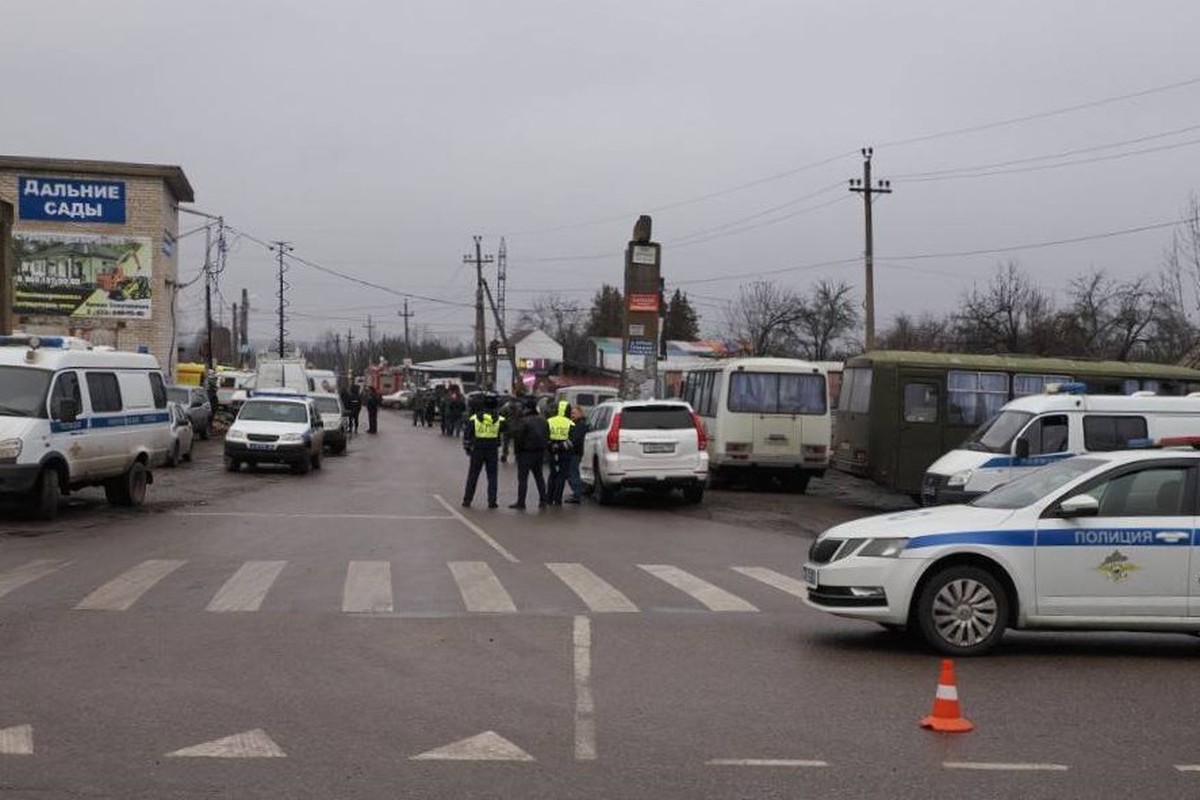 Несколько домов повреждено при ликвидации ракеты ВСУ