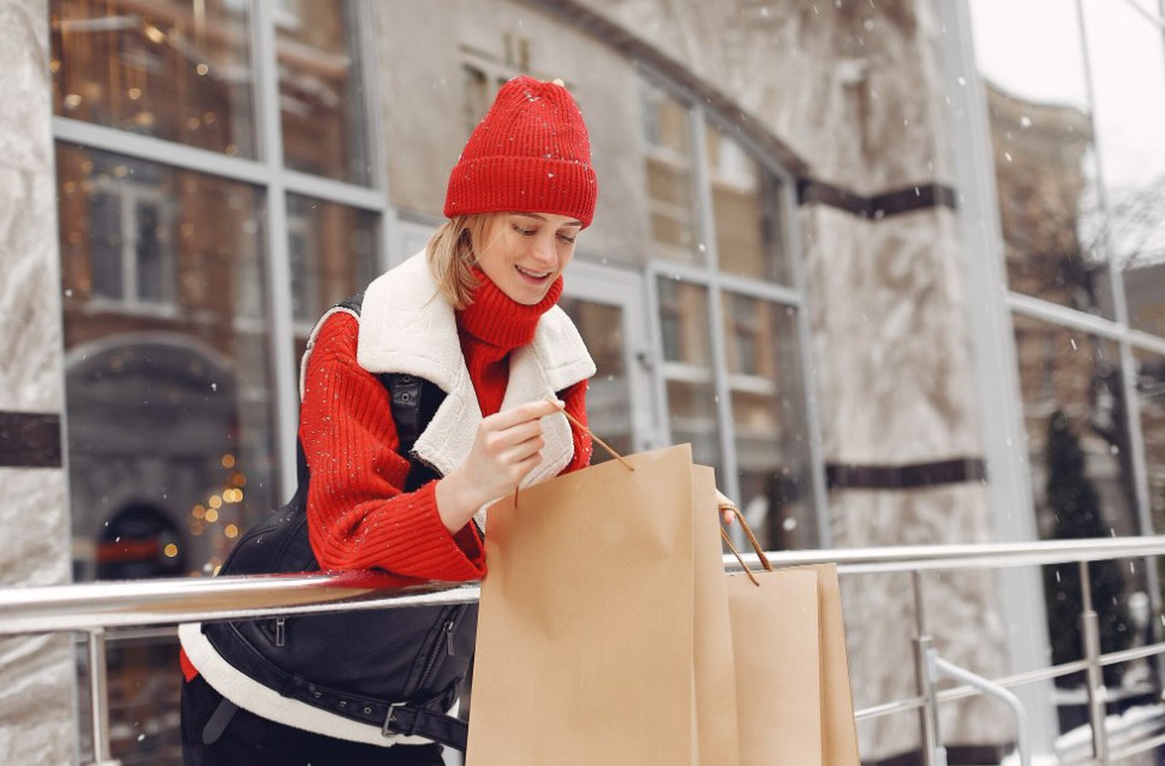 Как продавцы обманывают покупателей на новогодних акциях и скидках