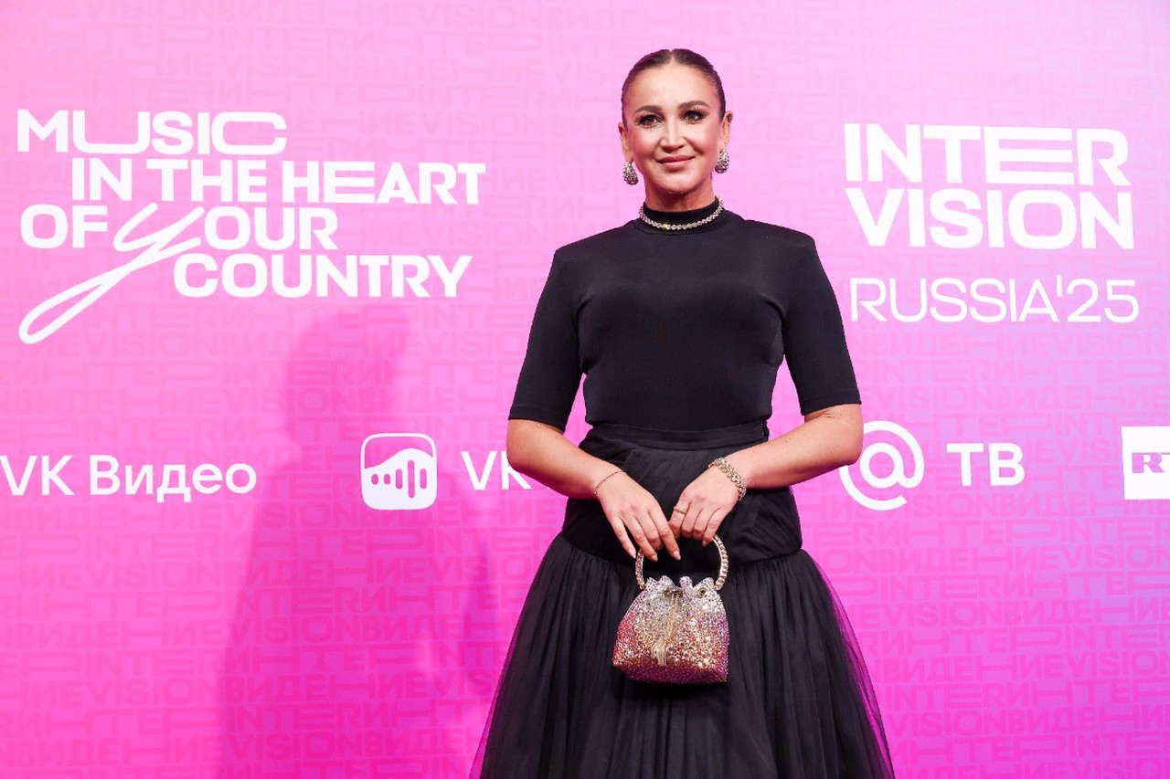 Вяленький цветочек: кто из российских звезд кроме Диброва не стесняется мастурбировать