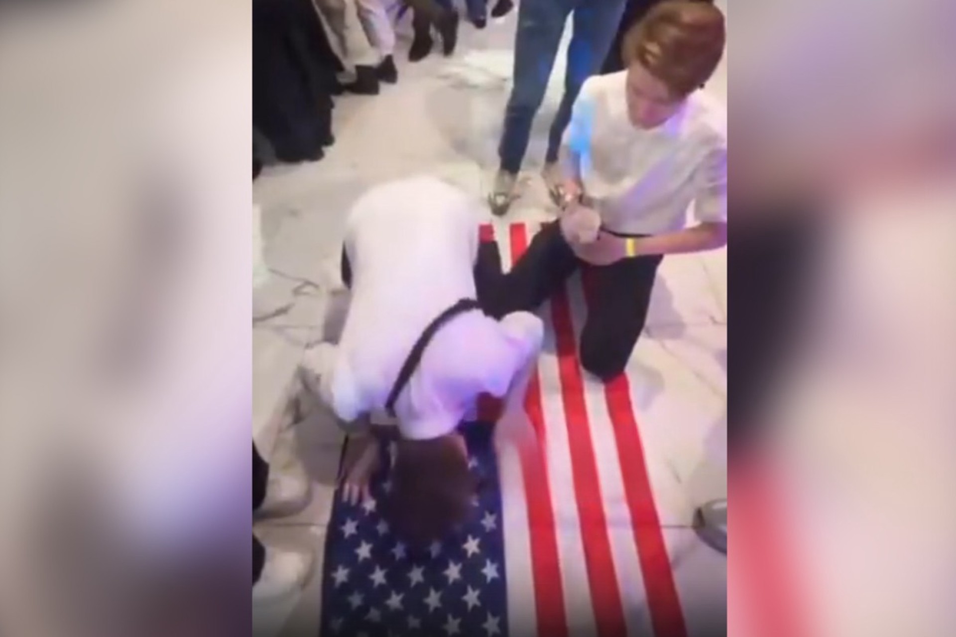 В РПЦ рассказали, как не попасть в ад молившимся на флаг США подросткам из Новосибирска