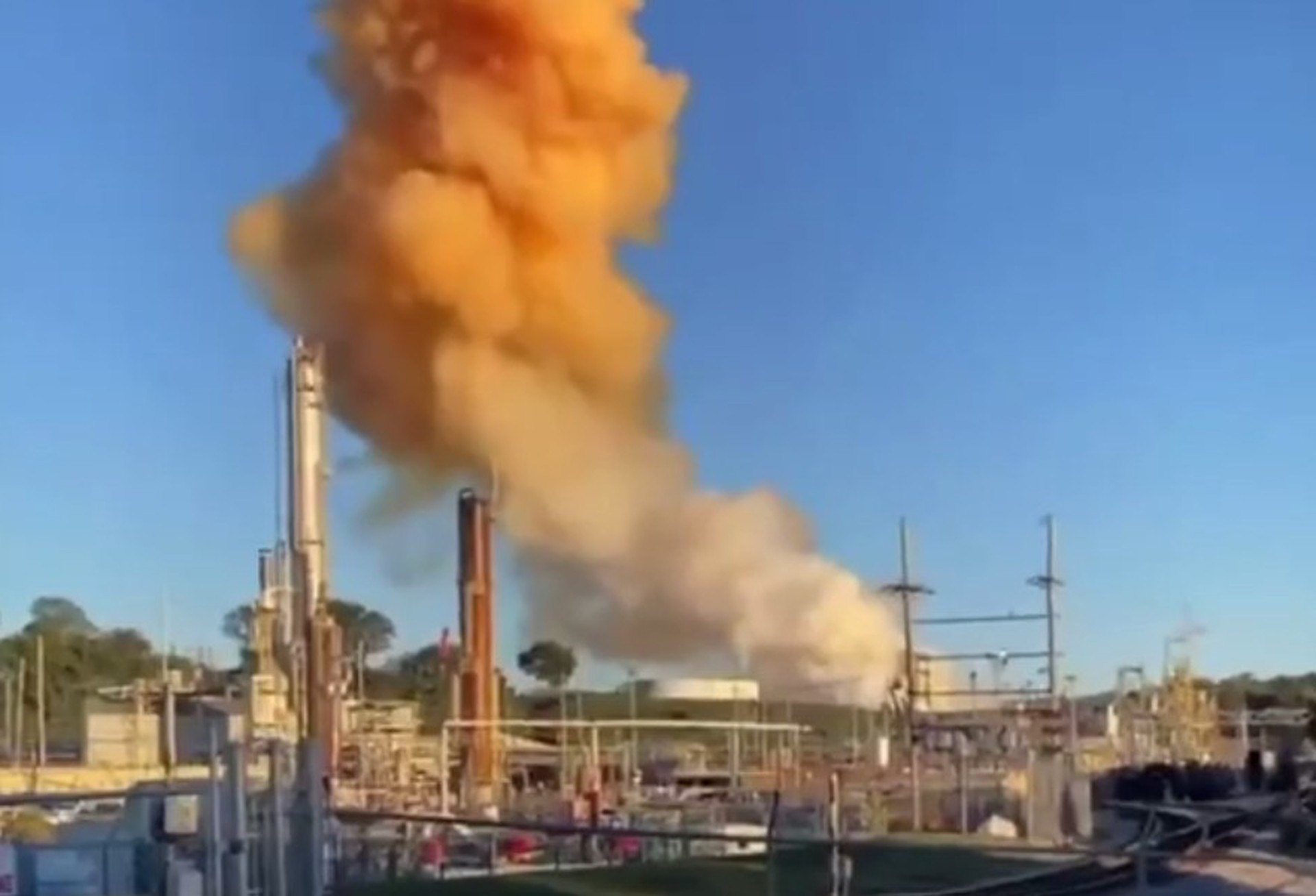 В Миссисипи произошла утечка ядовитых химикатов из-за взрыва на заводе