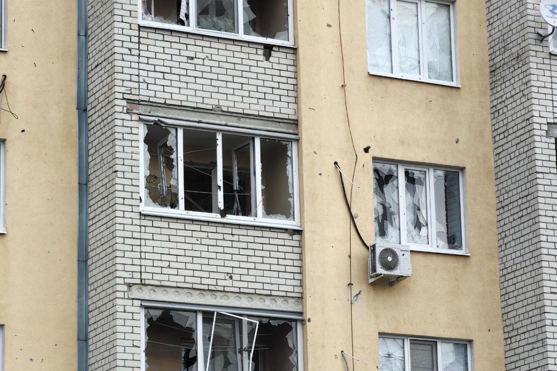 Два человека ранены ударами дронов ВСУ по Саратову