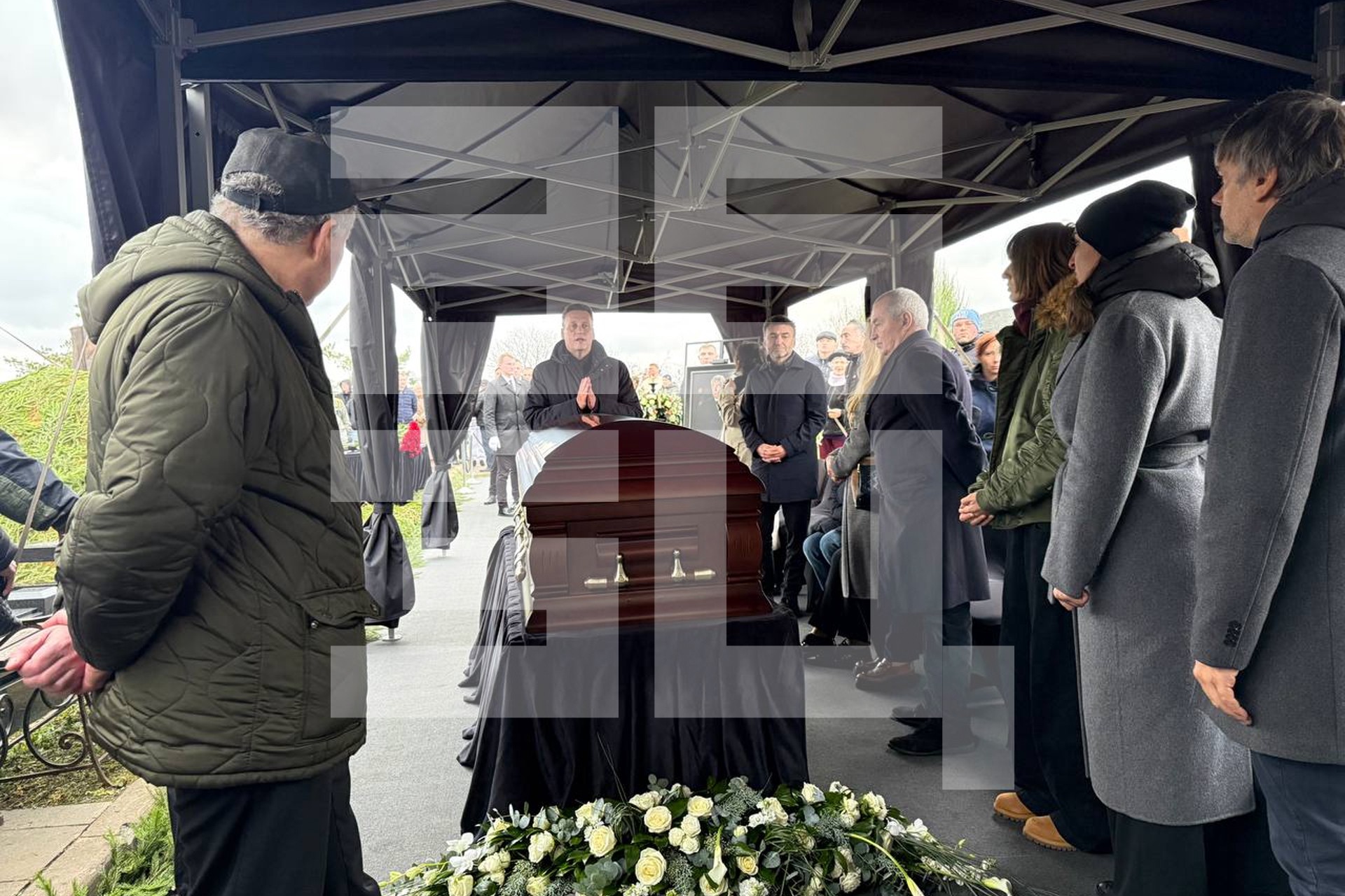 Юрия Николаева похоронили на Троекуровском кладбище