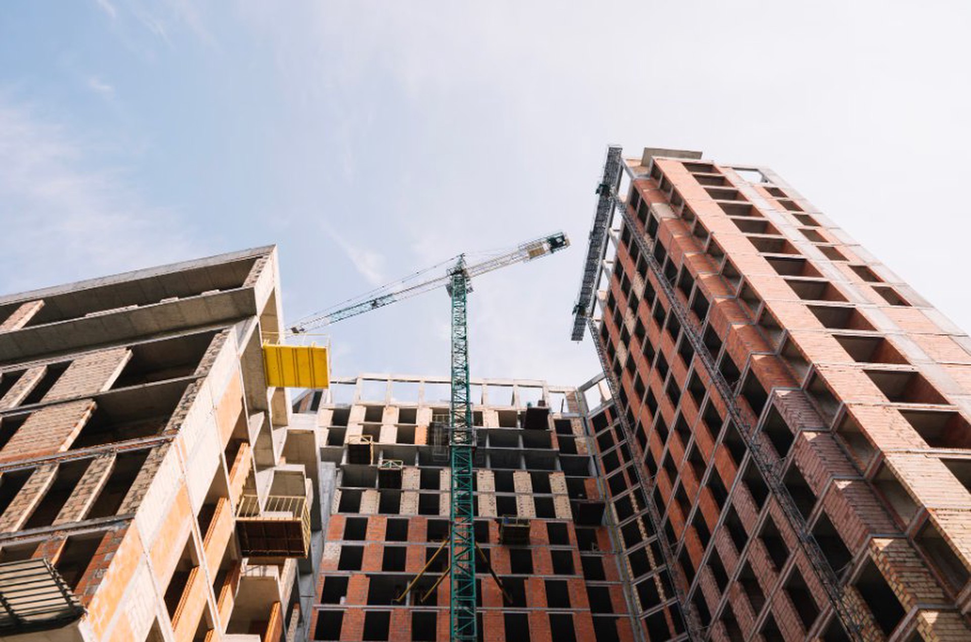 В России хотят ужесточить контроль за мигрантами на стройках