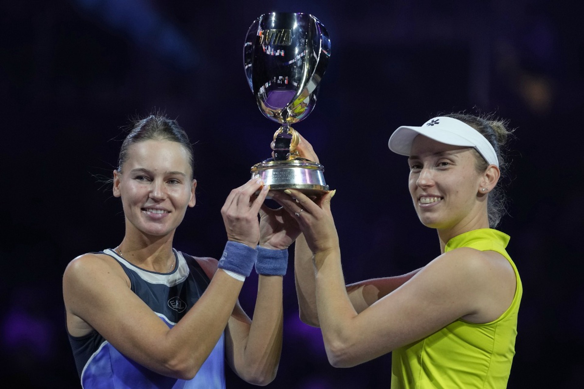 Российская теннисистка Кудерметова выиграла Итоговый турнир WTA в парном разряде