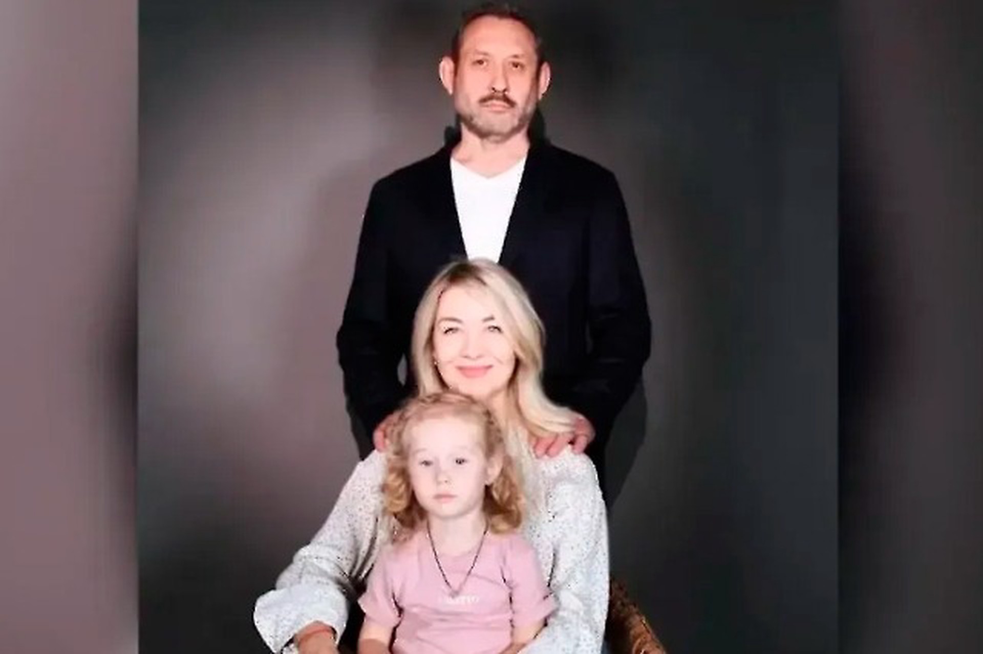 Знакомый Усольцева оценил версию о побеге пропавшей семьи в Таиланд