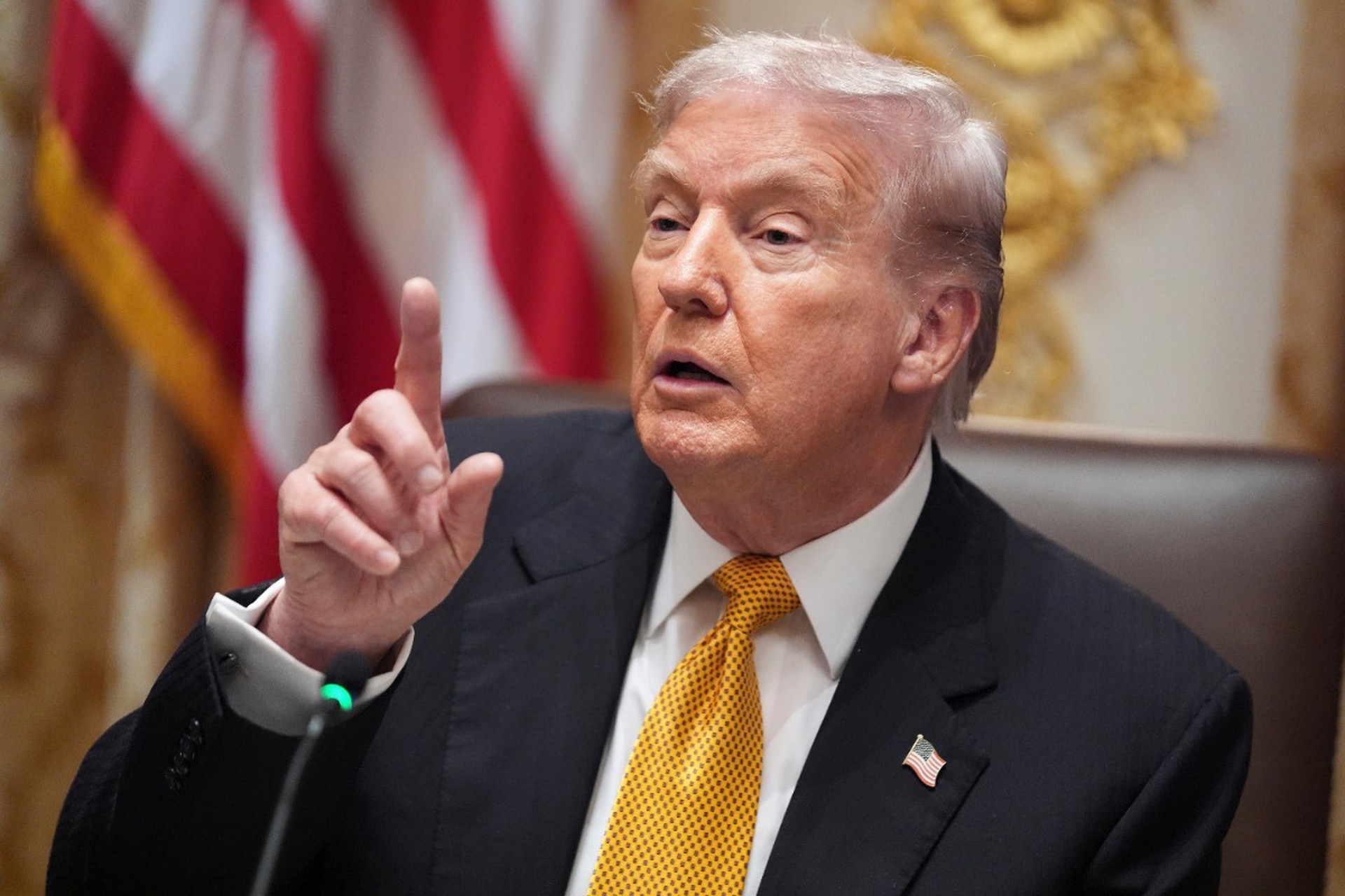 Политолог объяснил, зачем Трамп пообещал американцам выплатить дивиденты от пошлин