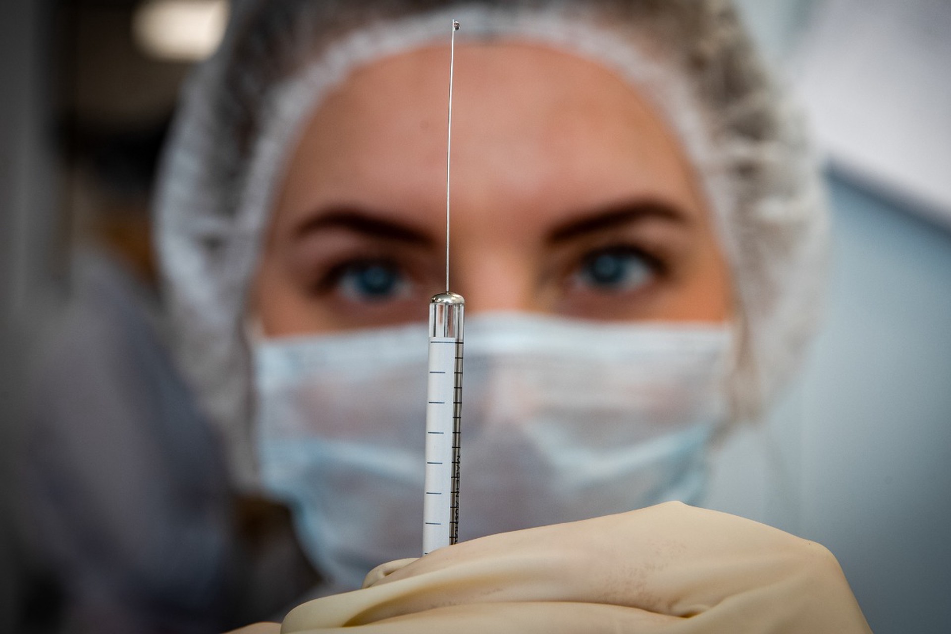 Врач перечислил самые заразные заболевания зимнего периода