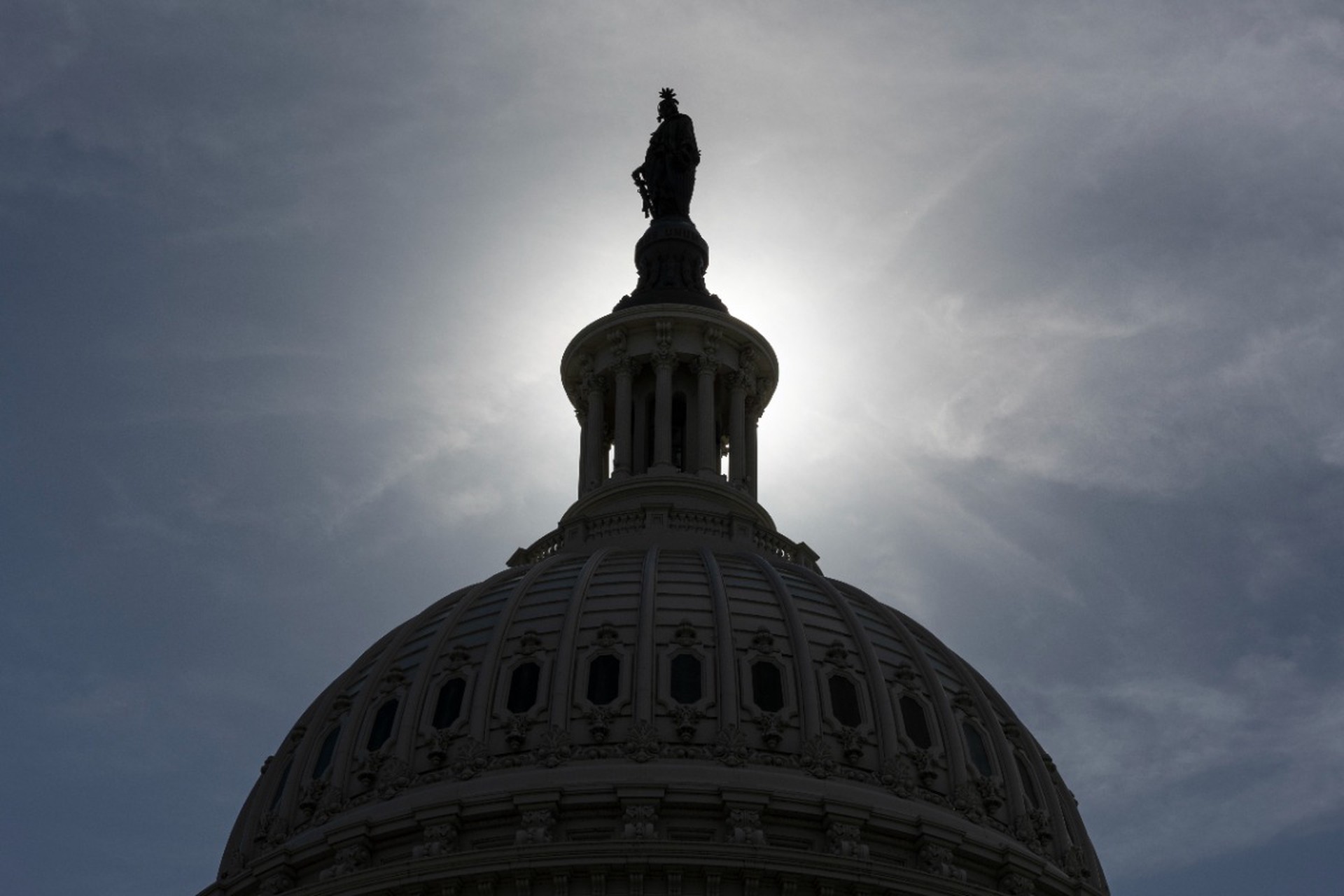 Эпитафию шатдауну написали в Белом доме