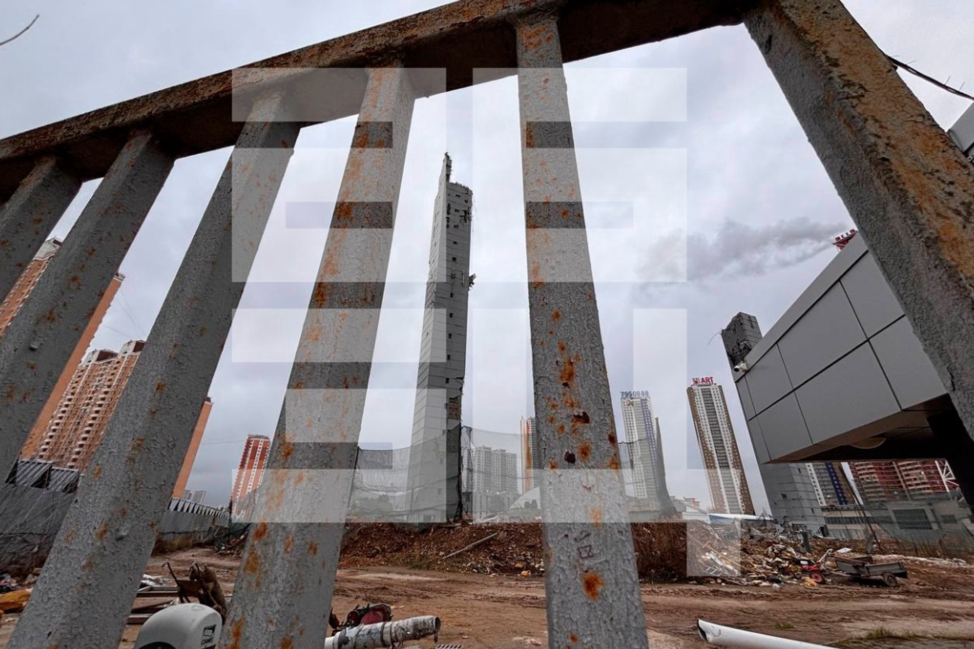 По делу об обрушении «Снежкома» прошли задержания