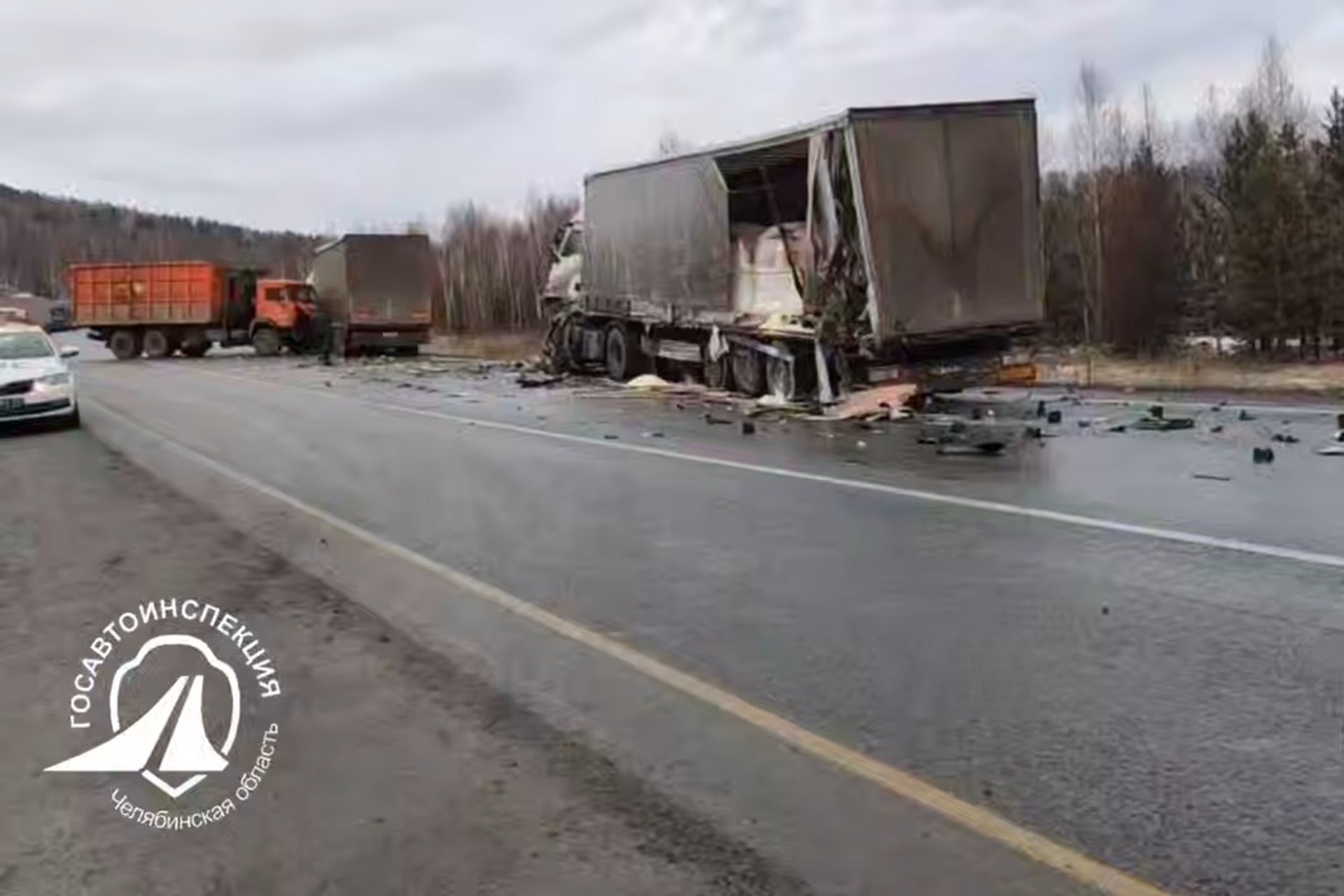 Массовое ДТП с фурами заблокировало шоссе в российском регионе