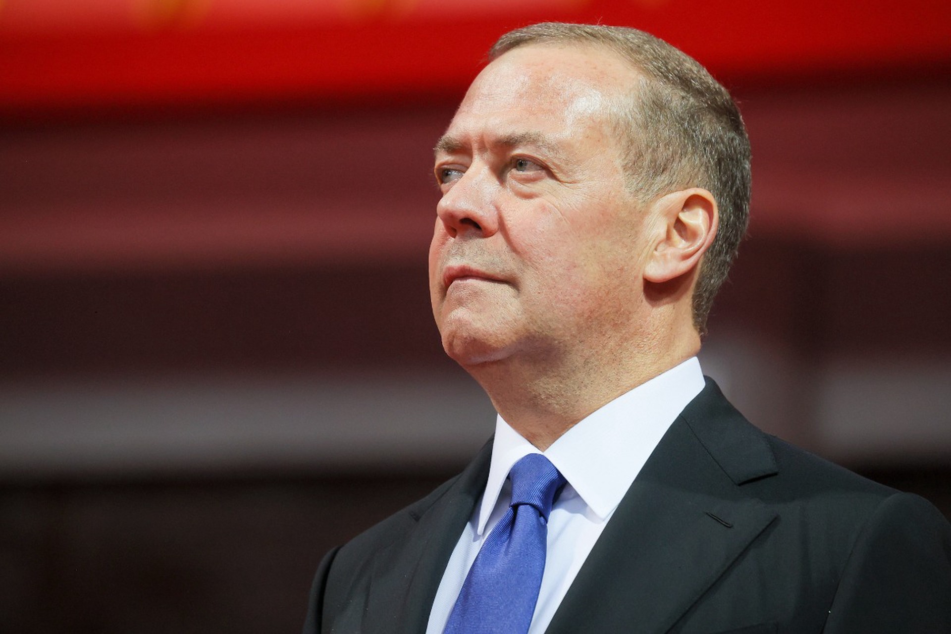 «Зеленая гнида попала в цугцванг»: Медведев заявил об угрозе обрушения линии фронта ВСУ