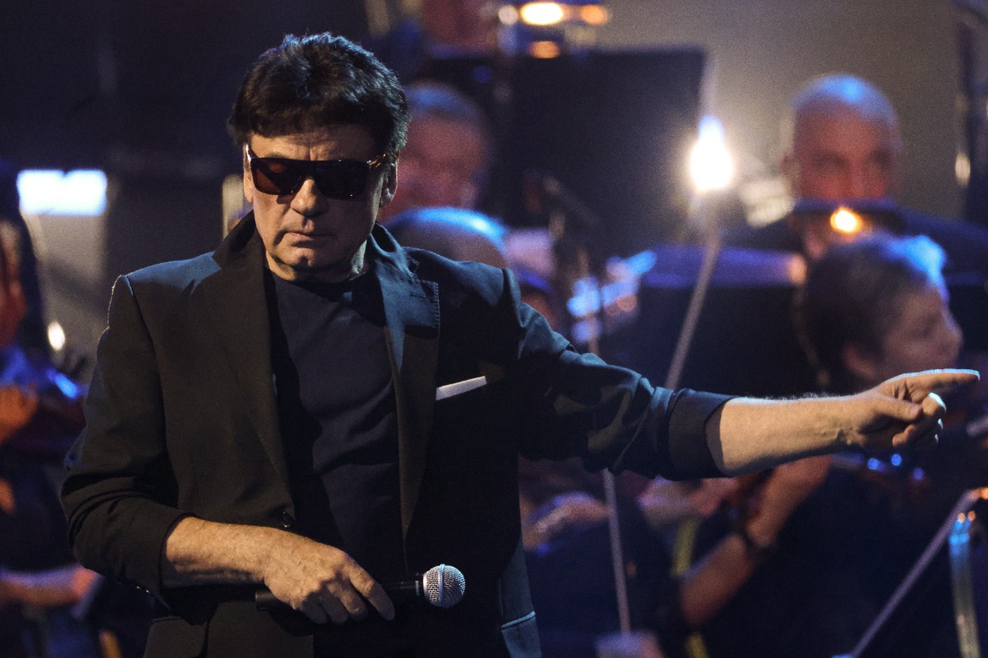 Серов не знает, за воспитание каких детей на него подали в суд