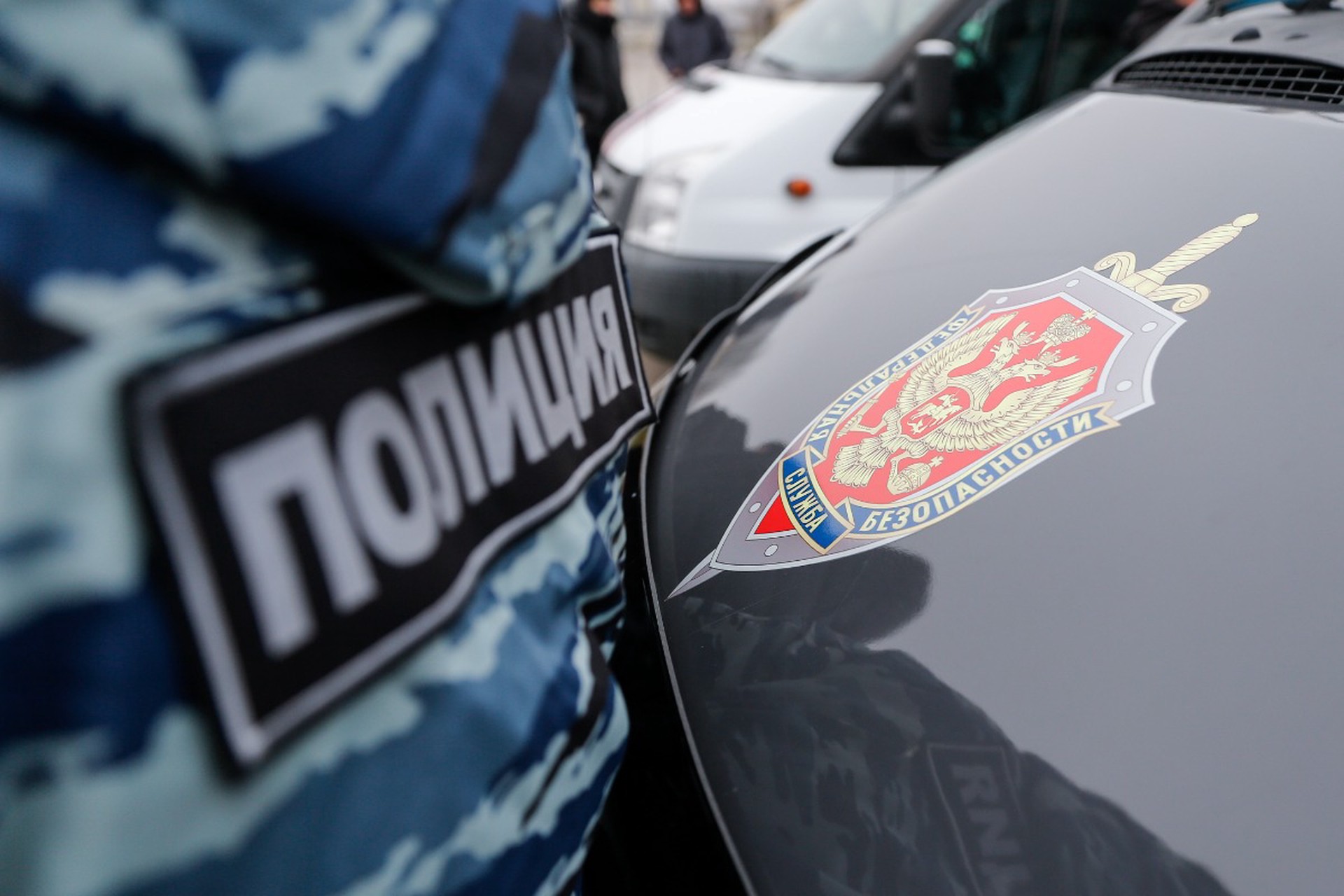 Задержаны мигранты, нападавшие на людей под видом полицейских