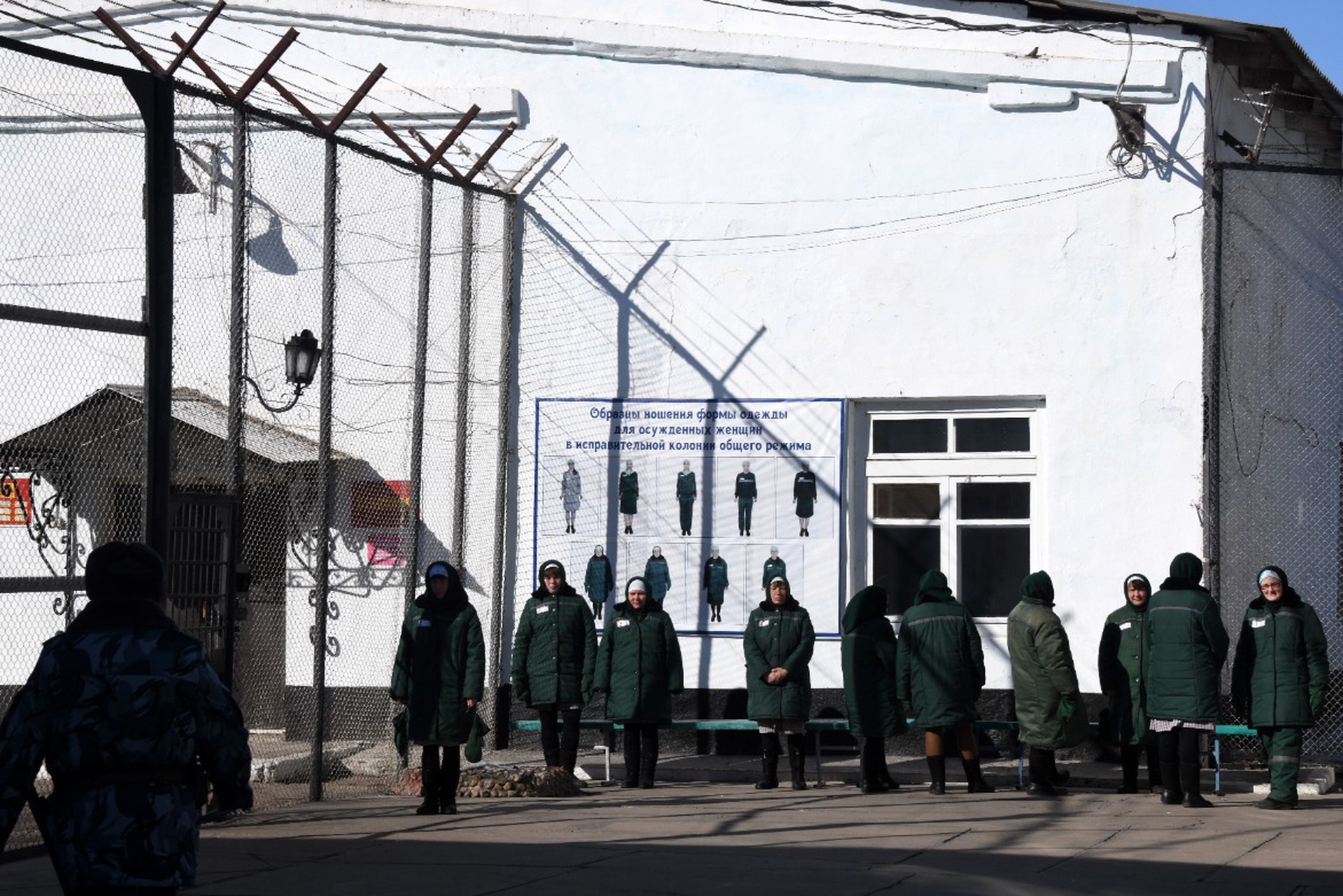 В России требуют ужесточить наказание для женщин за тяжкие преступления