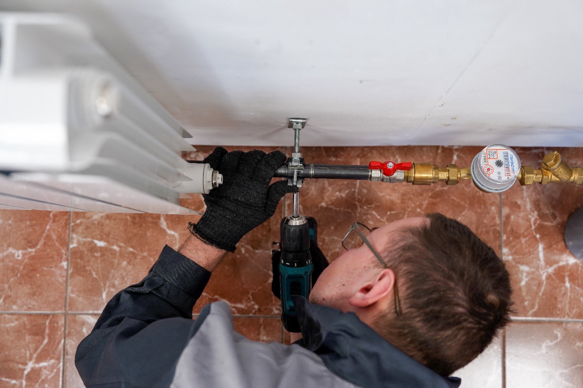 Сантехник со стажем рассказал о пикантных нюансах профессии