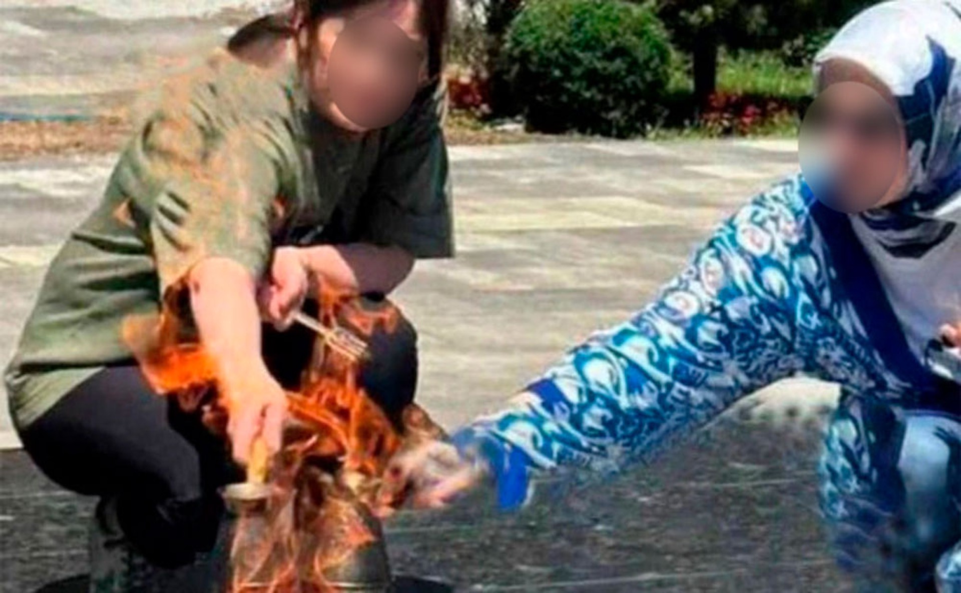 Миллионные штрафы: двух любительниц кофе наказали за осквернение Вечного огня