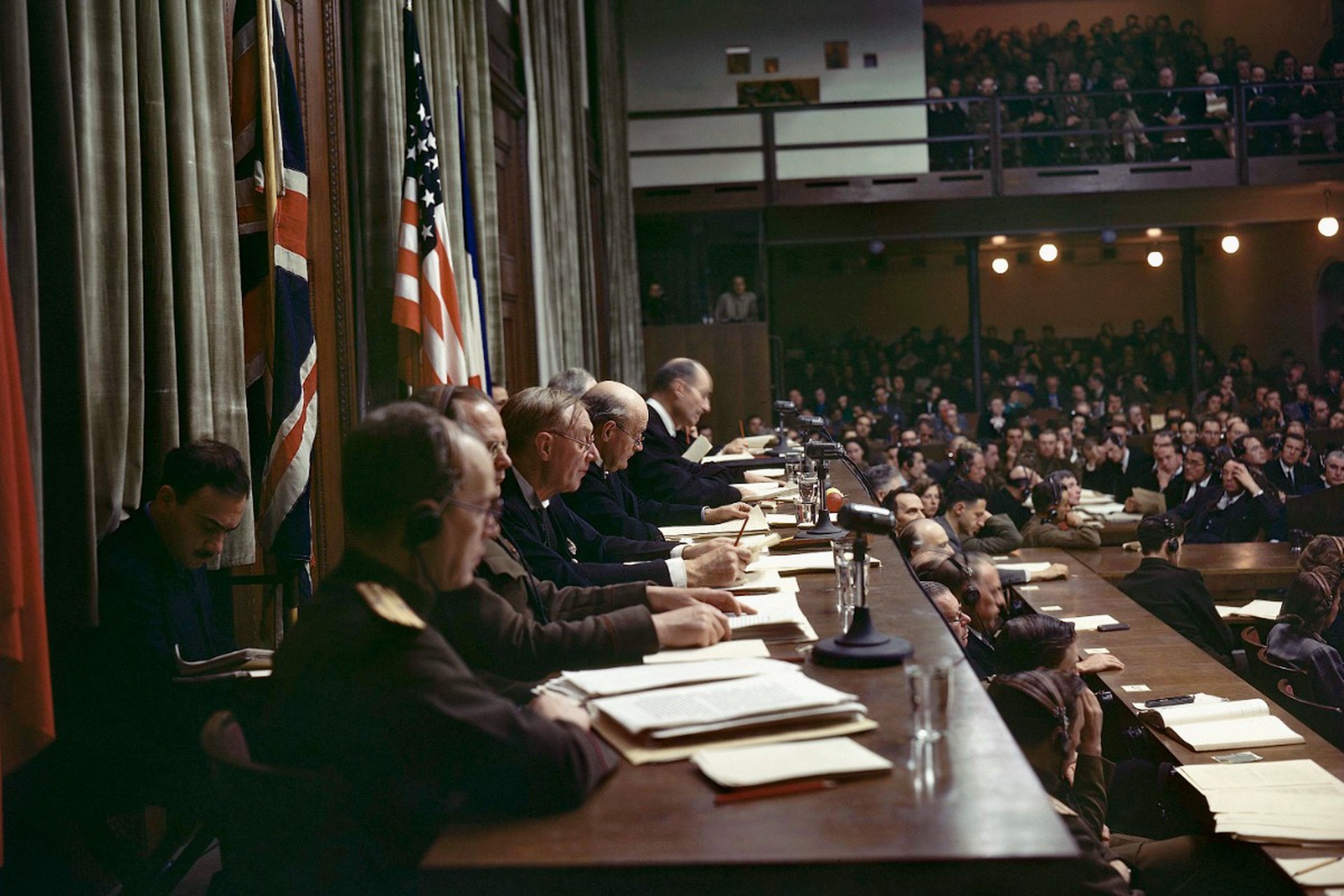 Запущенный суд: как Нюрнбергский процесс сделал дальнейшую денацификацию провальной